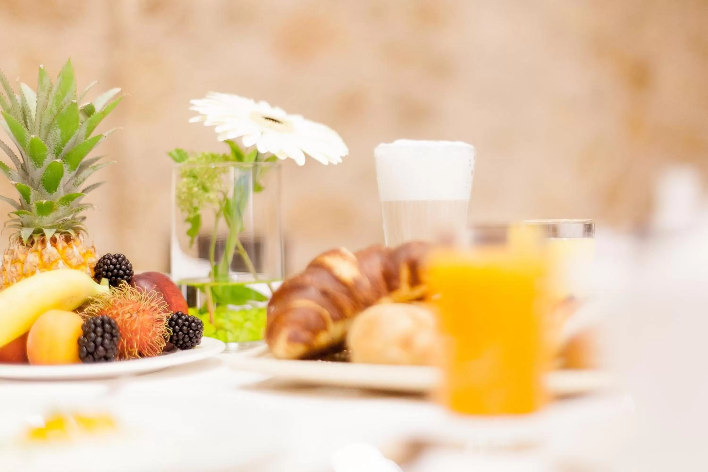 Food and drinks in Hotel Basel - Da wohnen, wo Basel lebt!