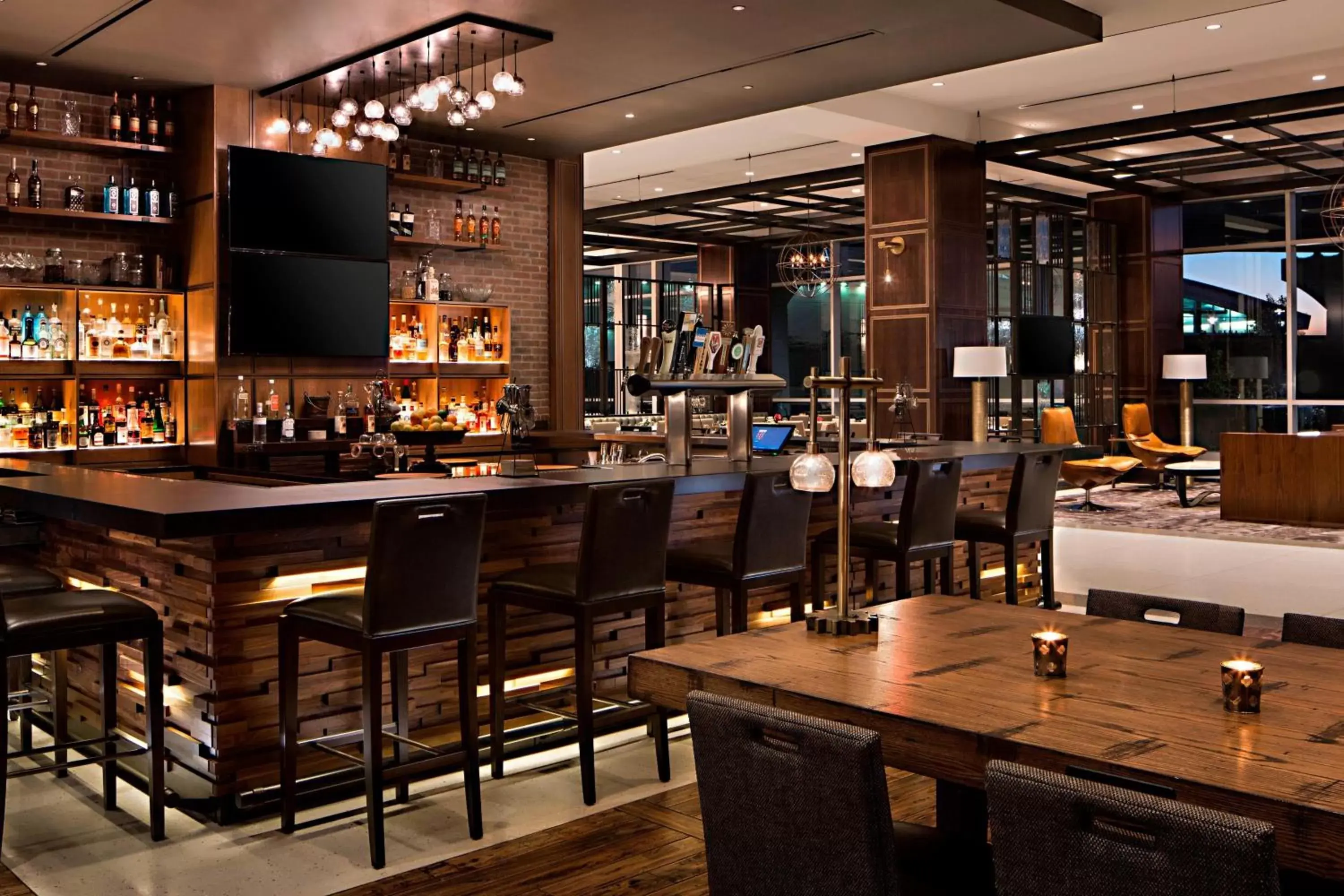 Restaurant/places to eat, Lounge/Bar in Omaha Marriott Downtown at the Capitol District