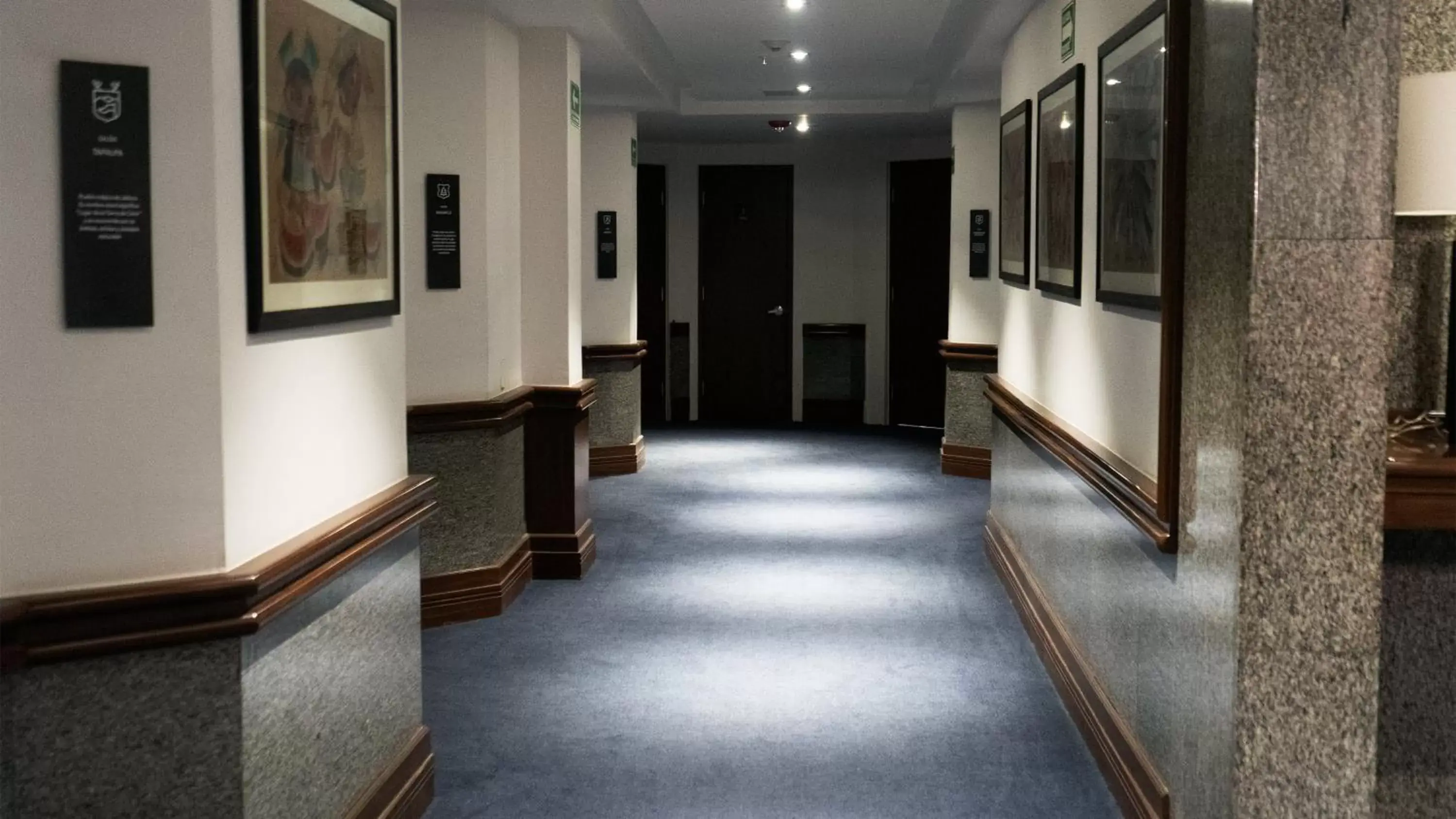 Meeting/conference room, Lobby/Reception in Hotel Indigo Guadalajara Expo, an IHG Hotel