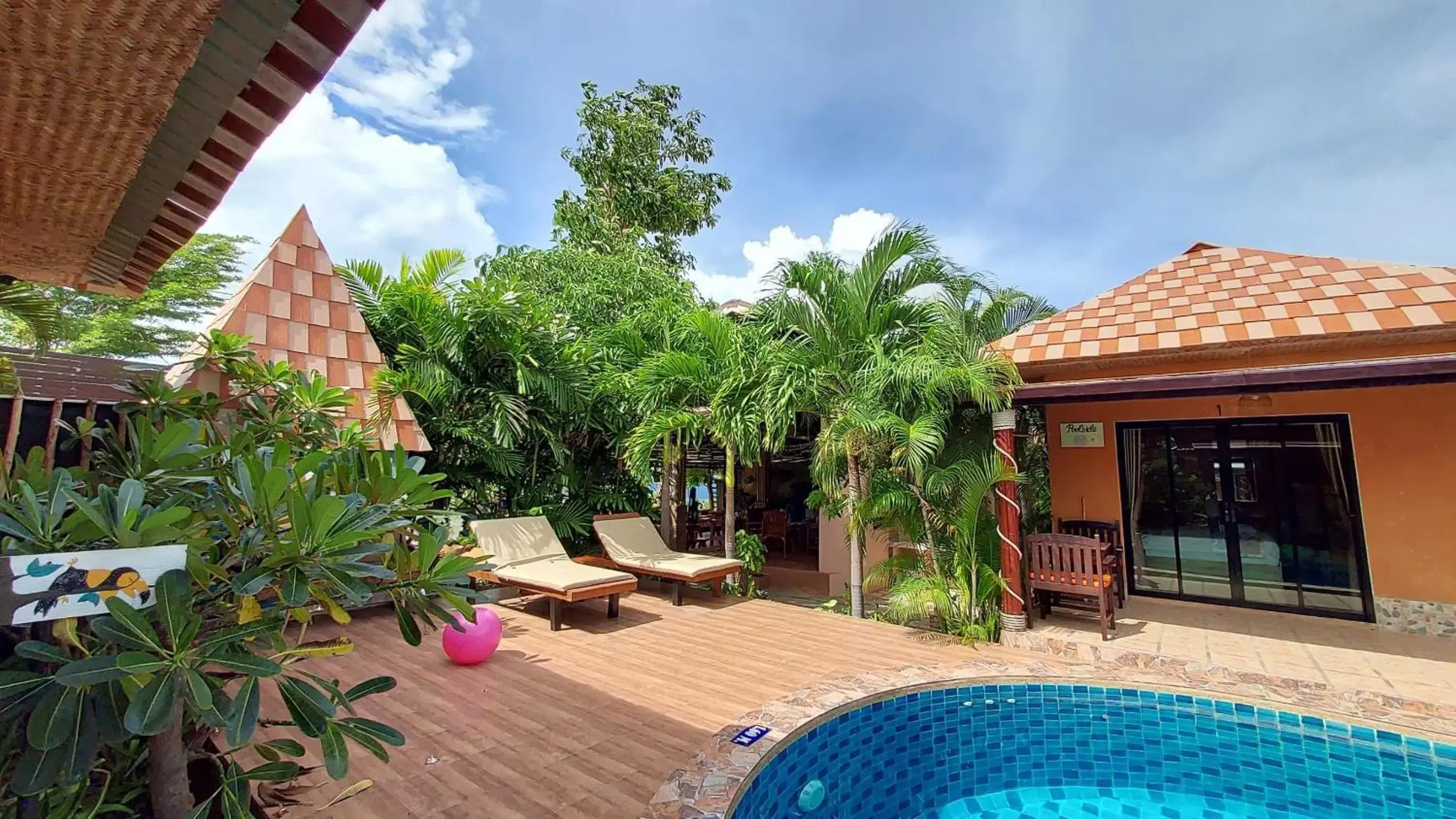 Swimming pool in Panisara Pool Villa Resort Huahin