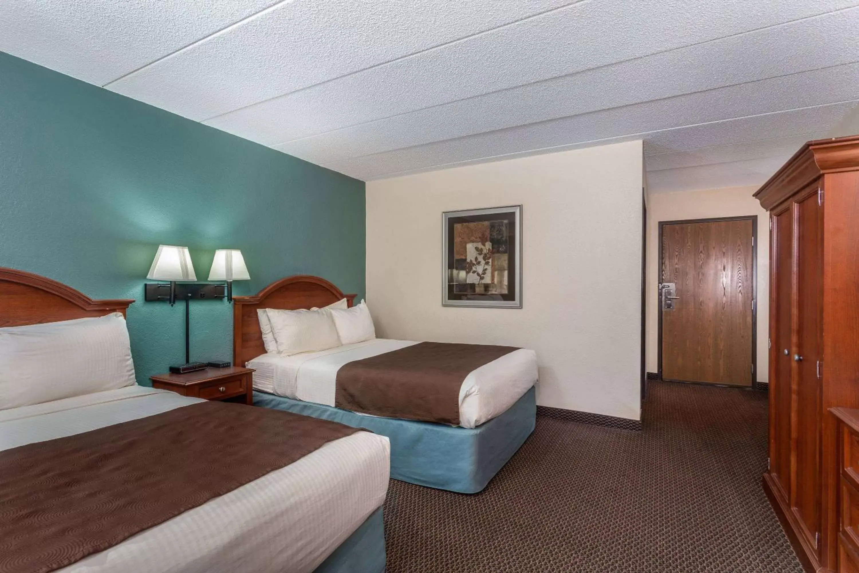 Photo of the whole room, Bed in AmericInn by Wyndham New Richmond