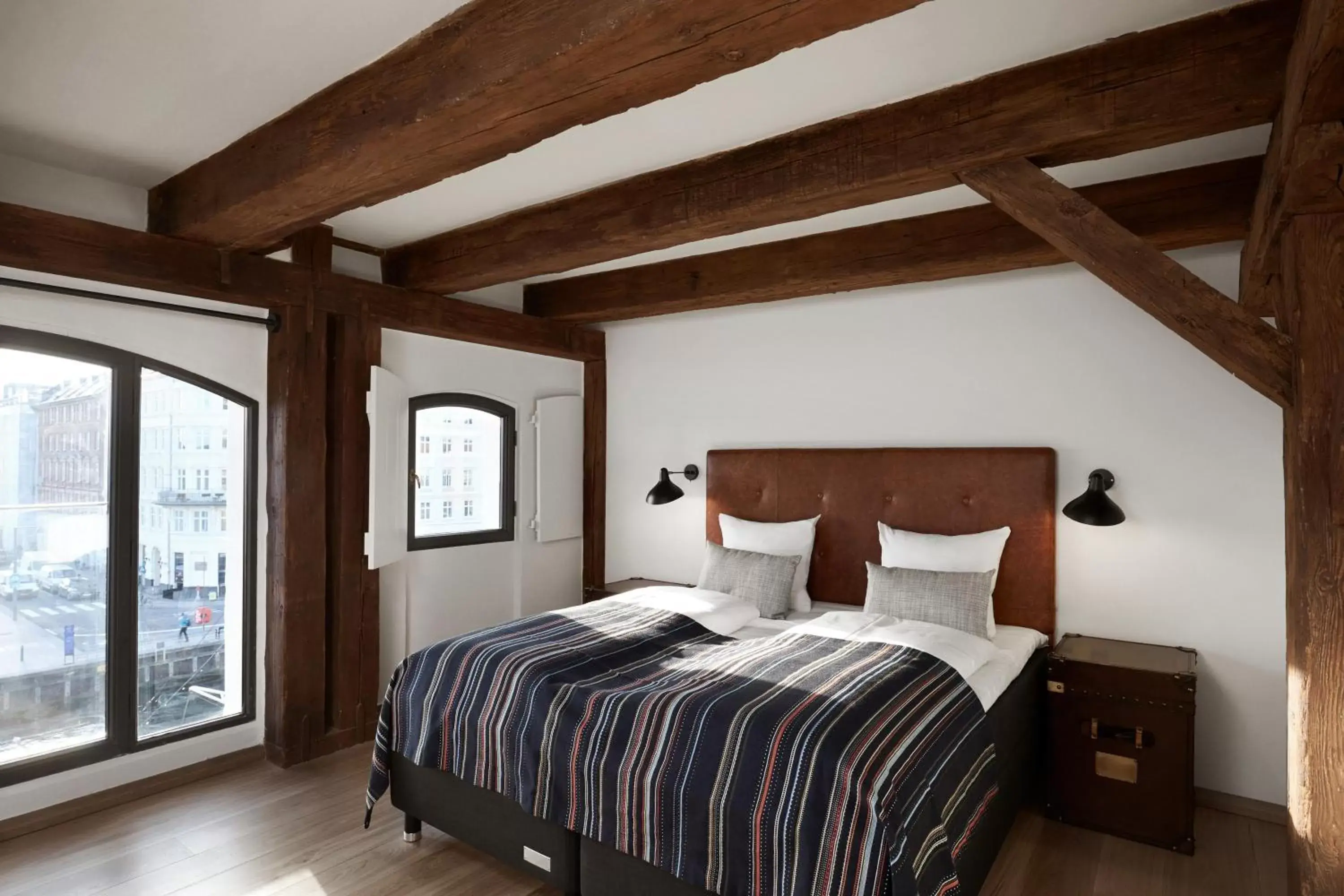 Photo of the whole room, Bed in 71 Nyhavn Hotel