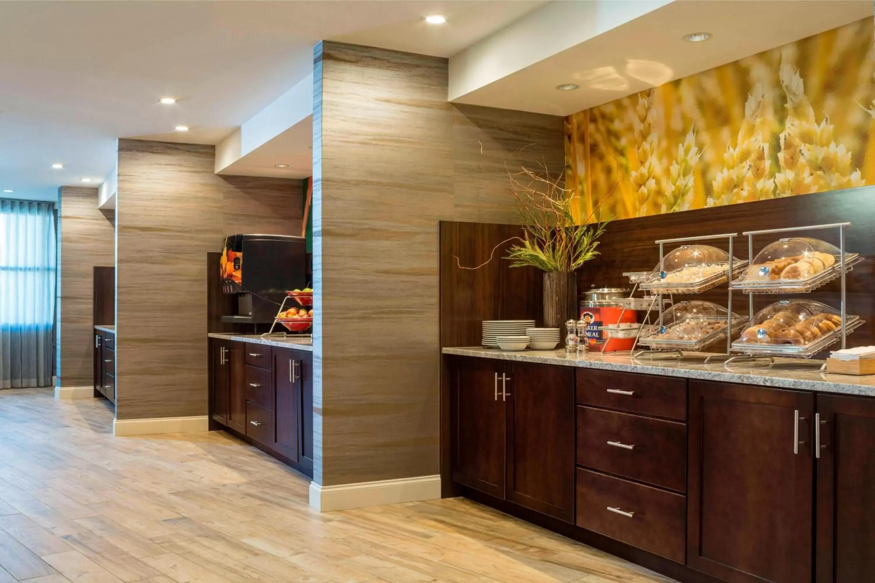 Breakfast, Kitchen/Kitchenette in Fairfield by Marriott Waterbury Stowe