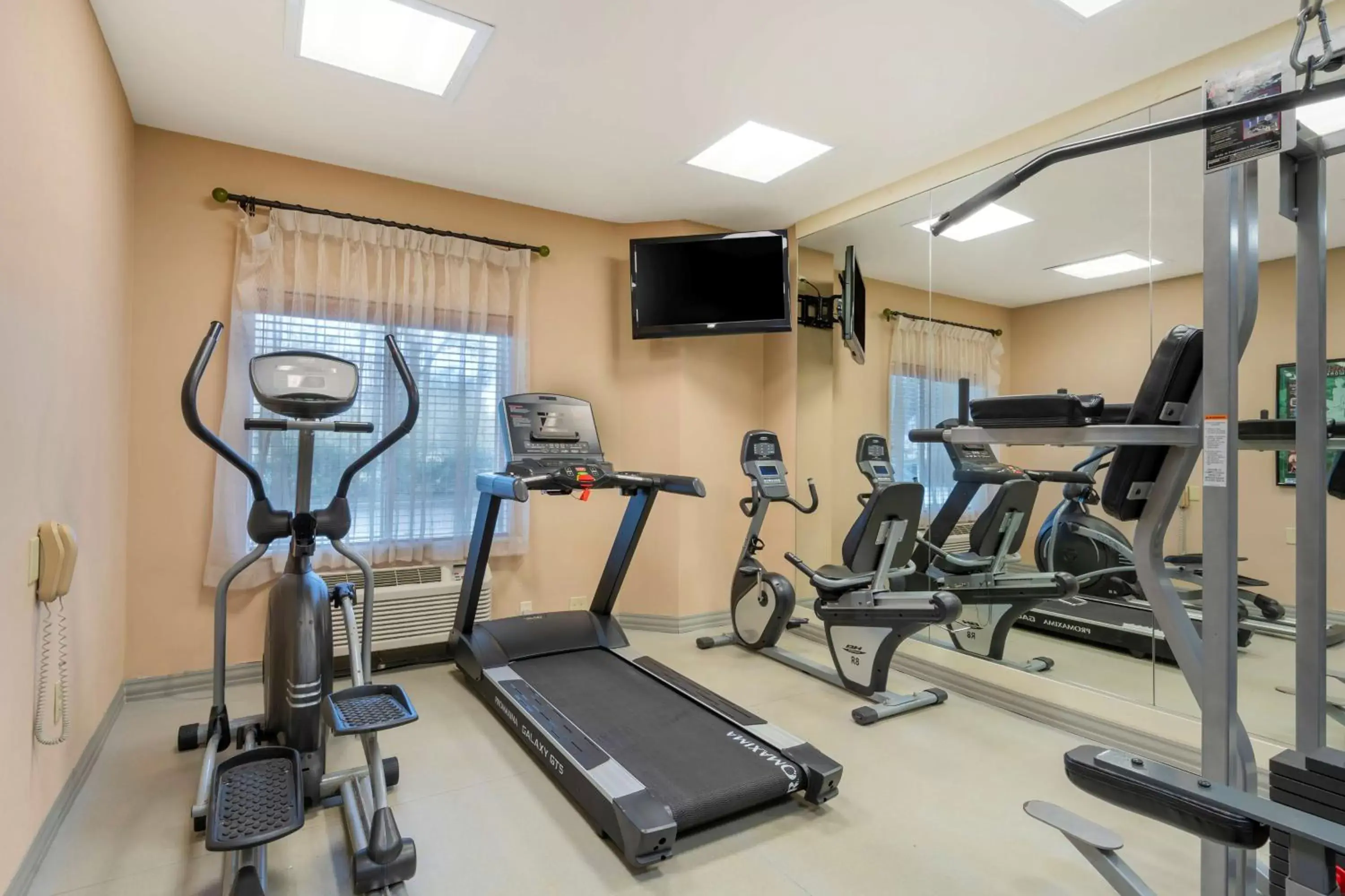 Fitness centre/facilities, Fitness Center/Facilities in Best Western Orlando Theme Parks