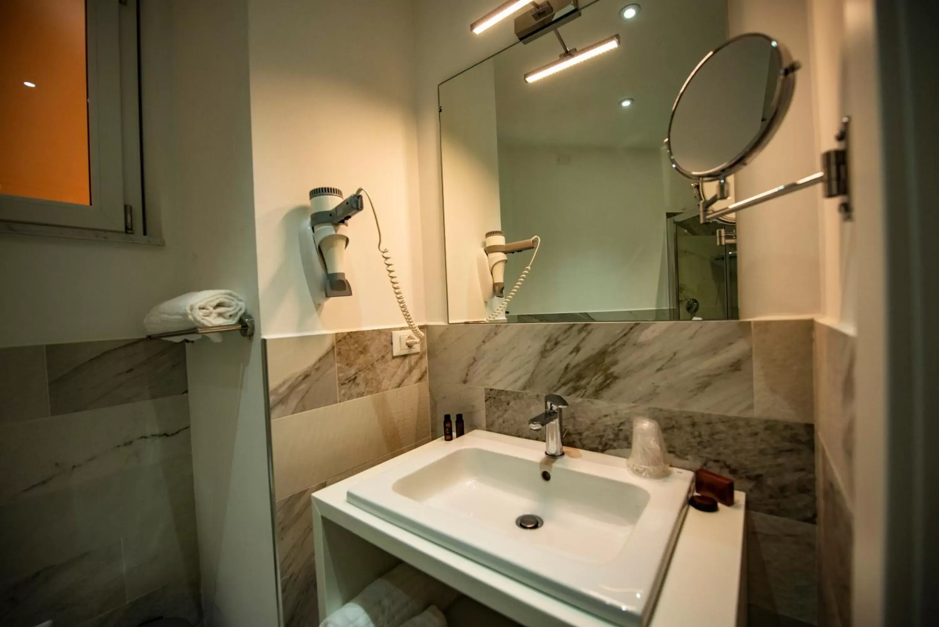 Bathroom in Aether Suites Tropea - Free Parking