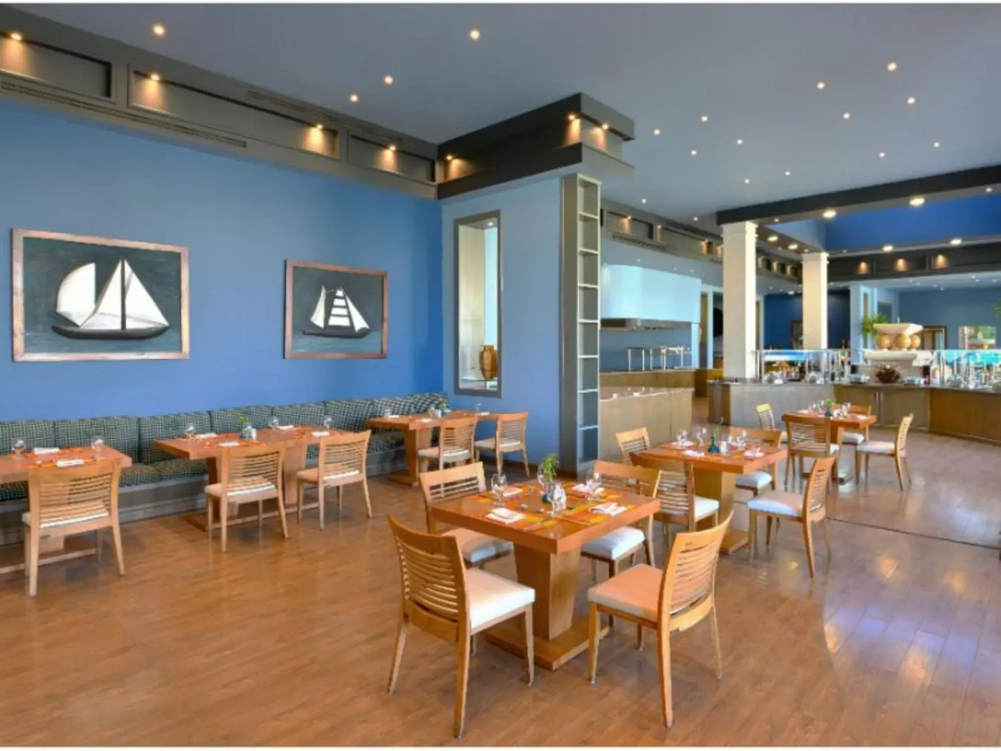 Restaurant/Places to Eat in Sentido Casa Del Mar Resort