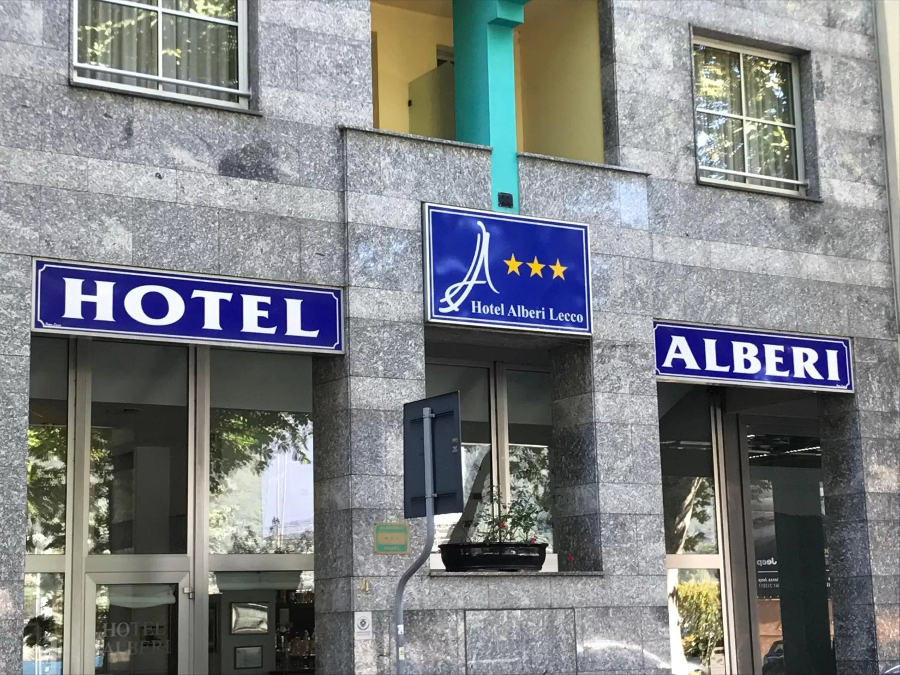 Facade/entrance in Hotel Alberi