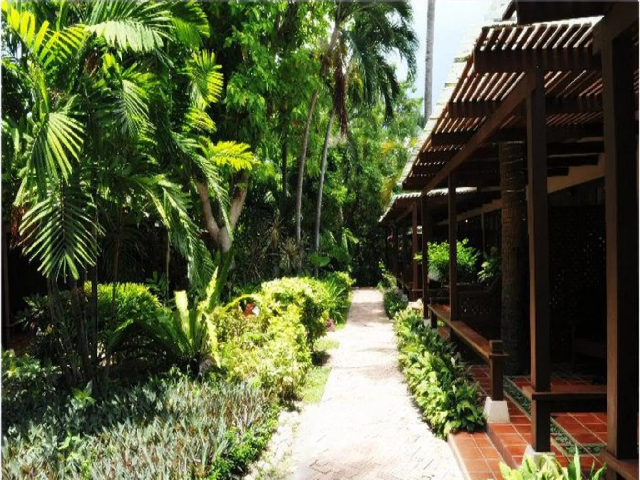 Facade/entrance in Montien House - SHA Plus Facade/entrance in Montien House - SHA Plus