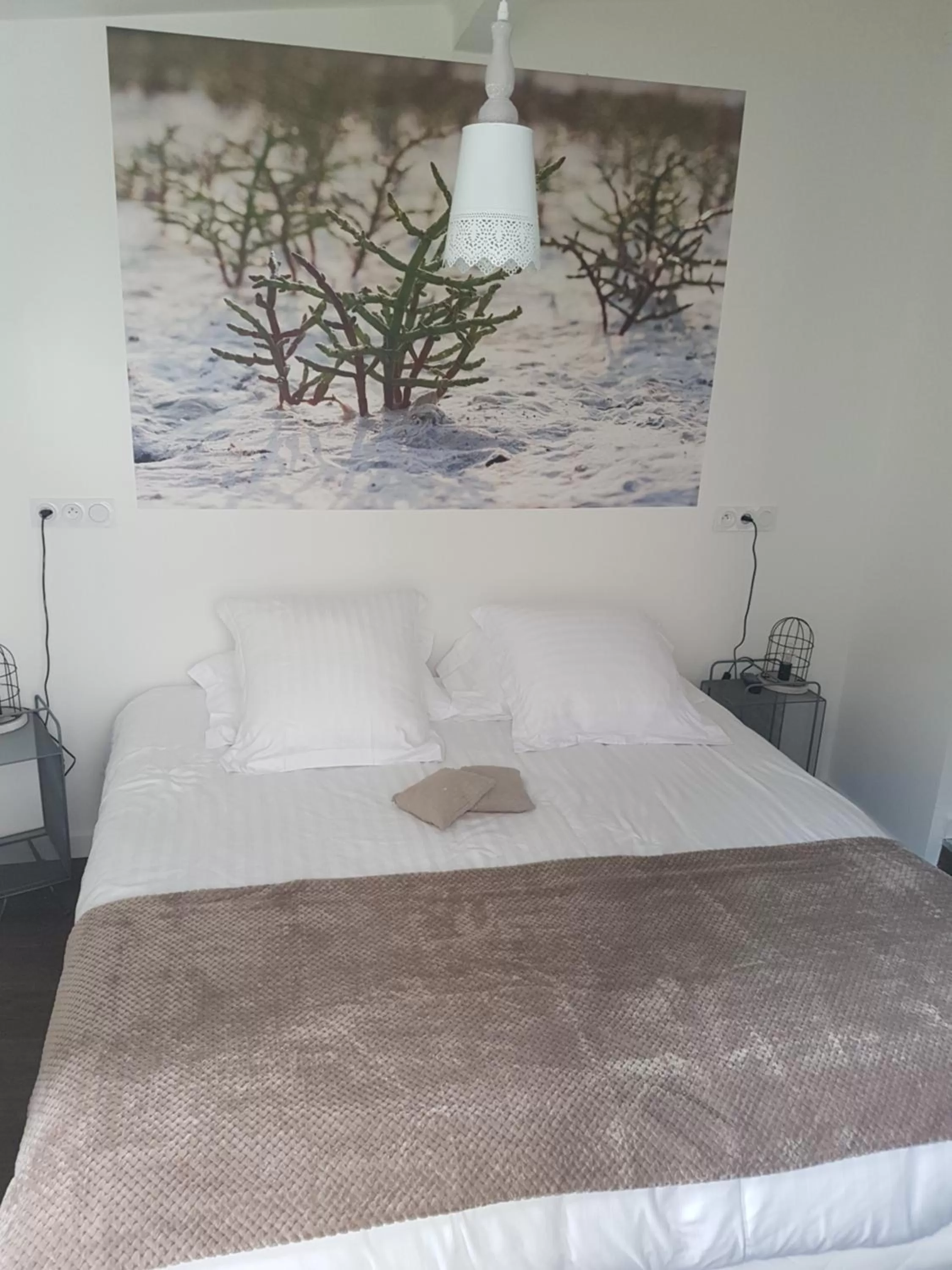 Bed in Hôtel-Restaurant "Chez Carrière"