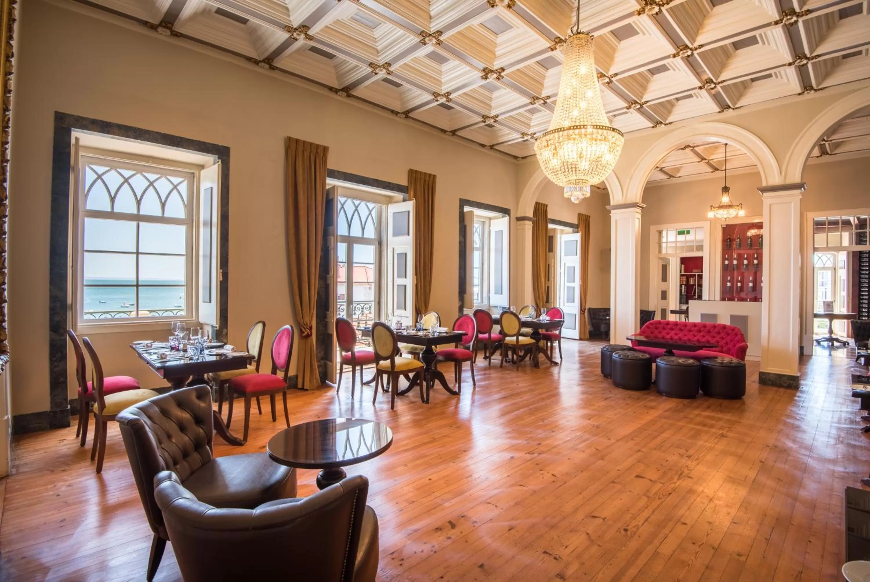 Restaurant/places to eat in Vila Gale Collection Palácio dos Arcos