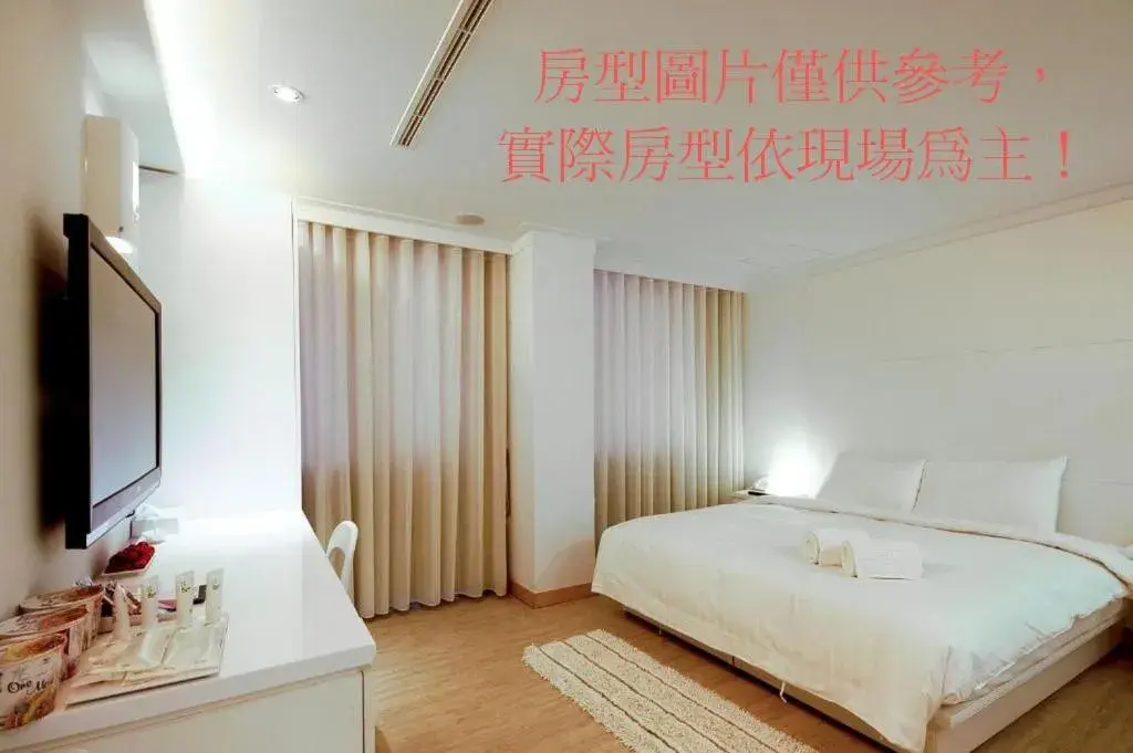 Photo of the whole room in Red Residence Hotel