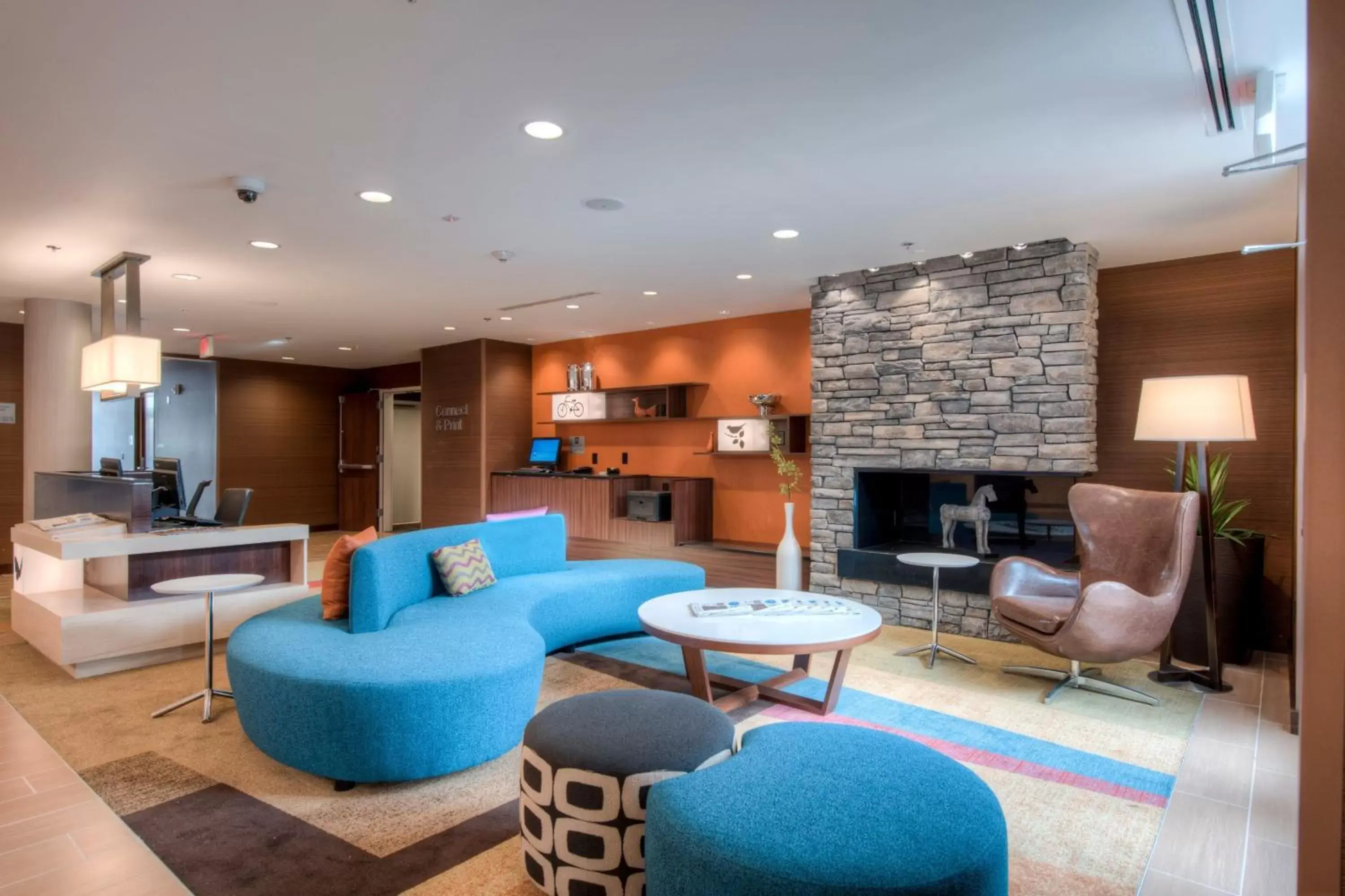 Lobby or reception, Lounge/Bar in Fairfield Inn & Suites by Marriott Charlotte Airport