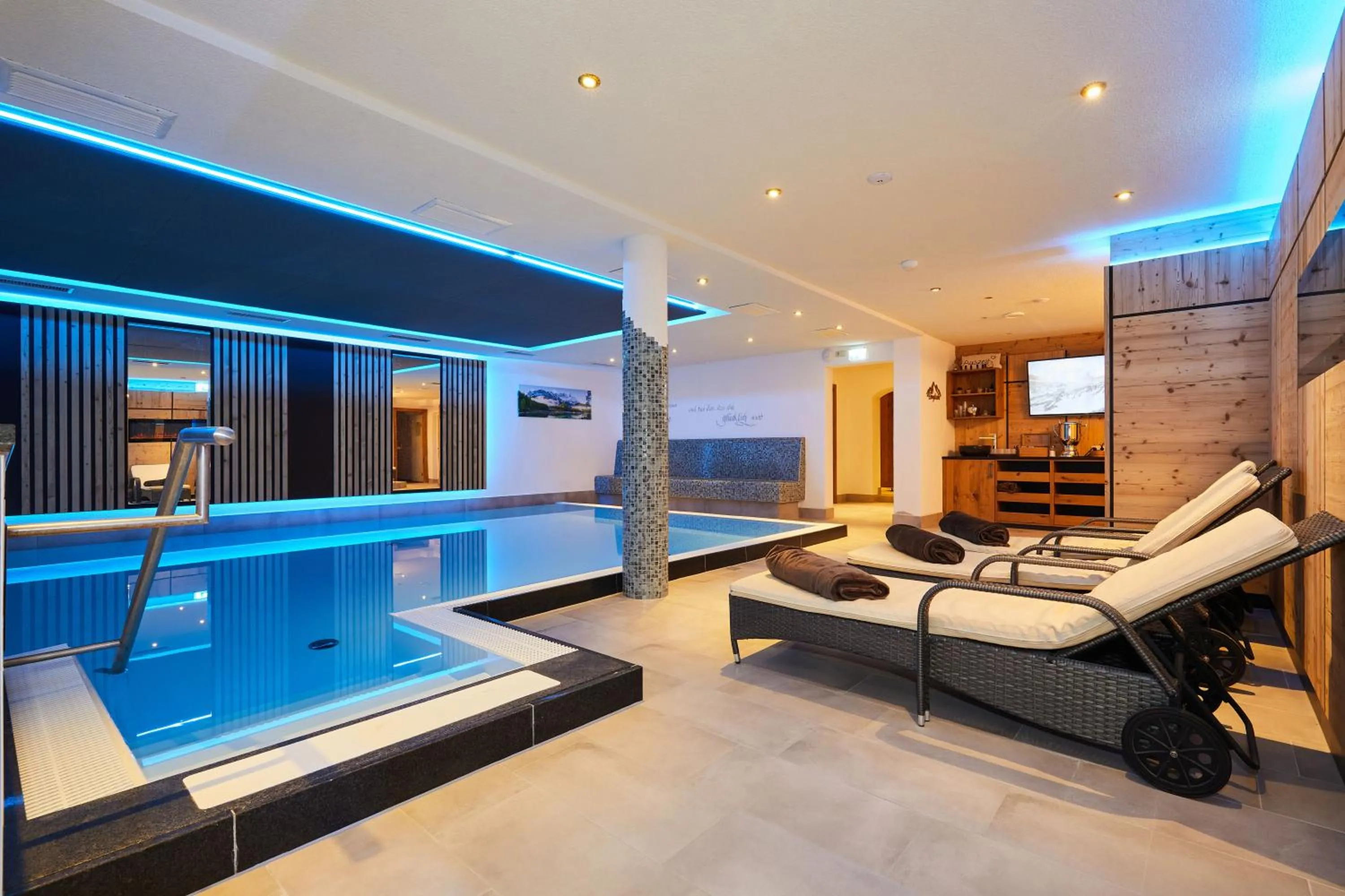 Swimming pool in Hotel Rupertihof