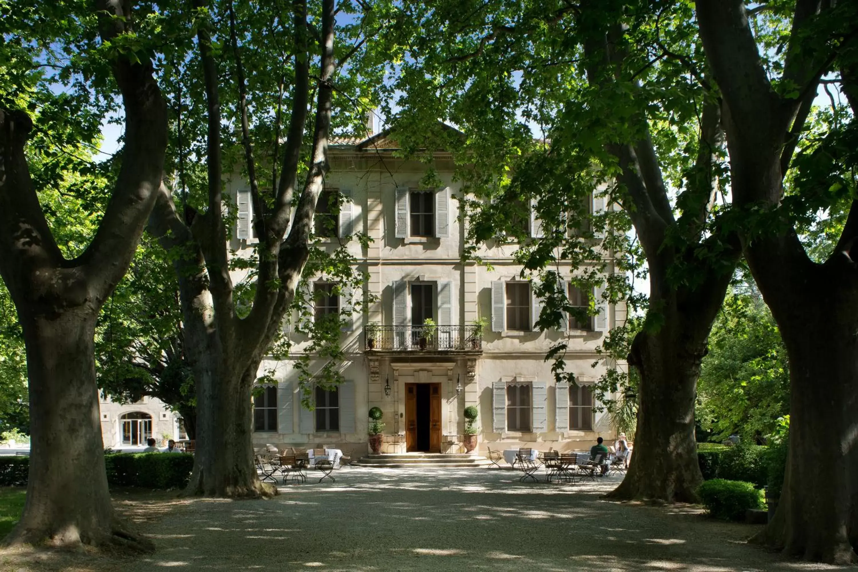 Facade/entrance, Property Building in Hotel Château Des Alpilles