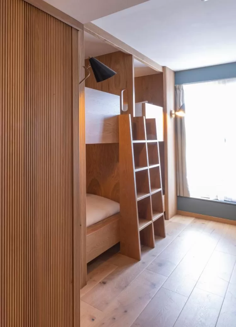 Bed in Mollie's Motel & Diner Bristol