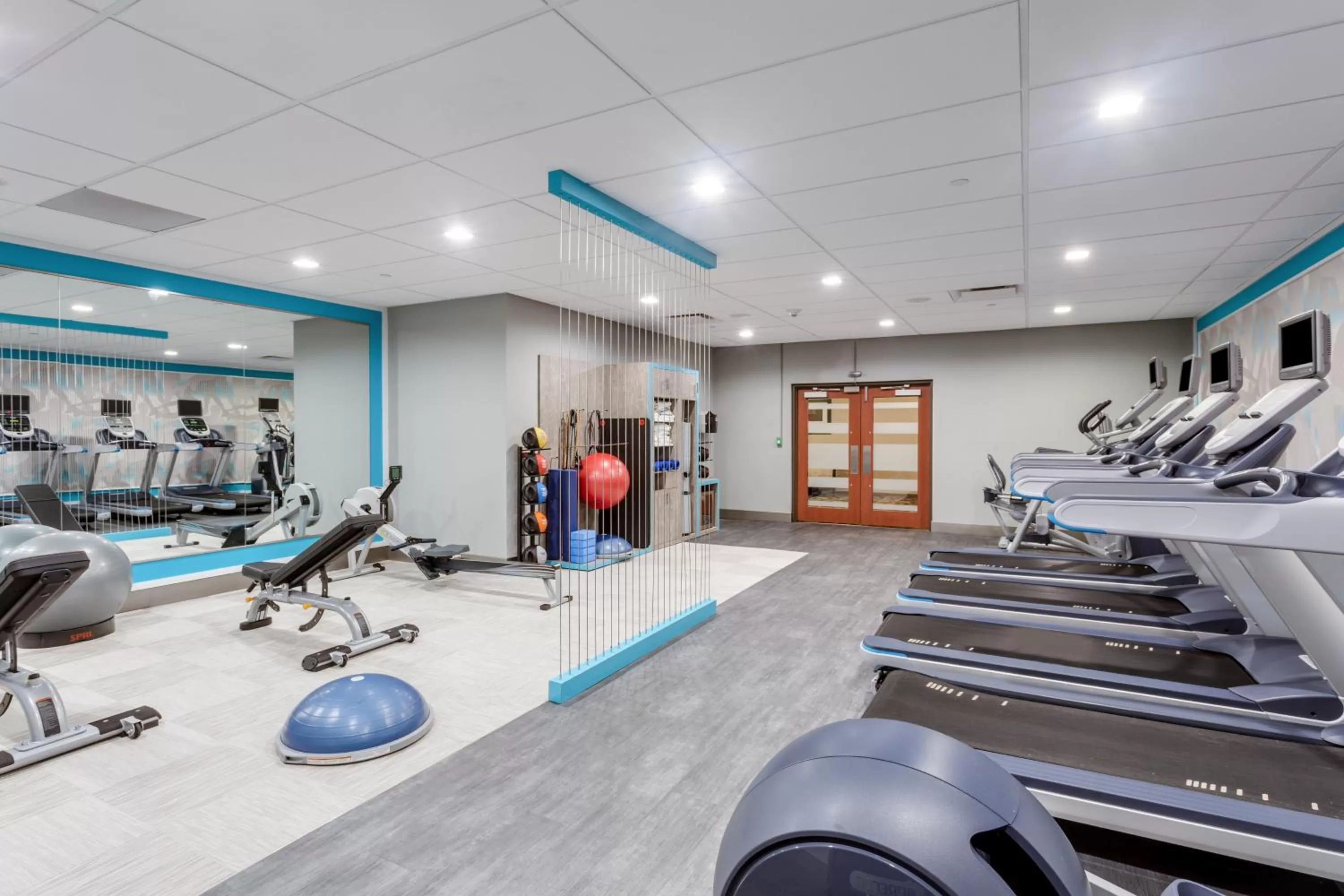 Fitness centre/facilities in Crowne Plaza Milwaukee South by IHG