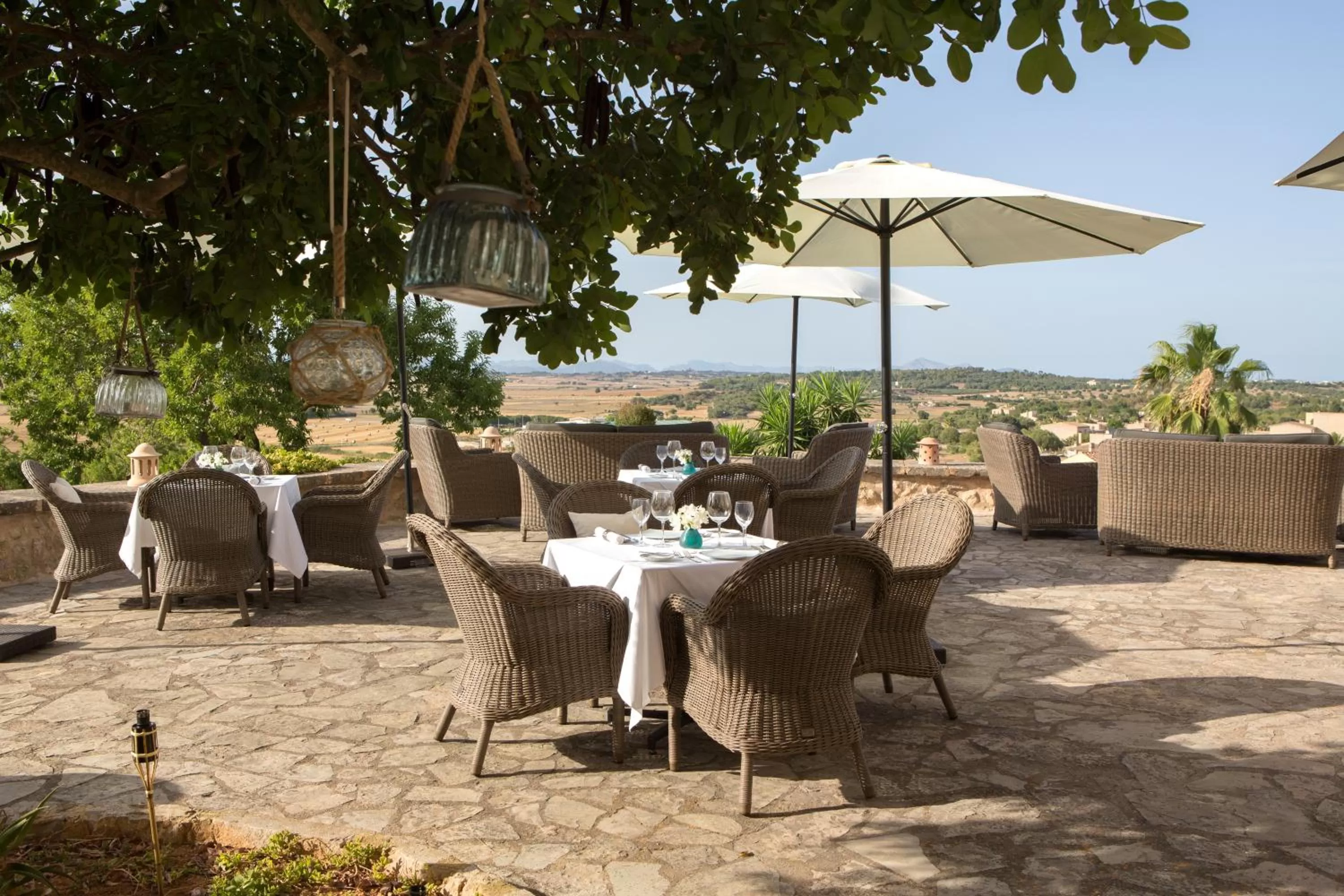 Restaurant/places to eat in Casa Font i Roig