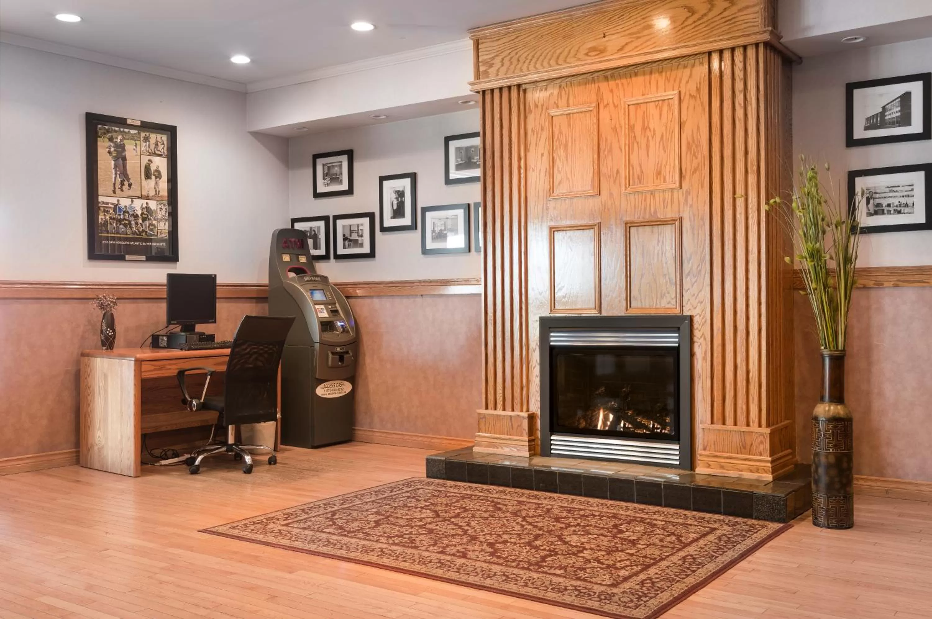 Lobby or reception in Mount Peyton Resort & Conference Centre