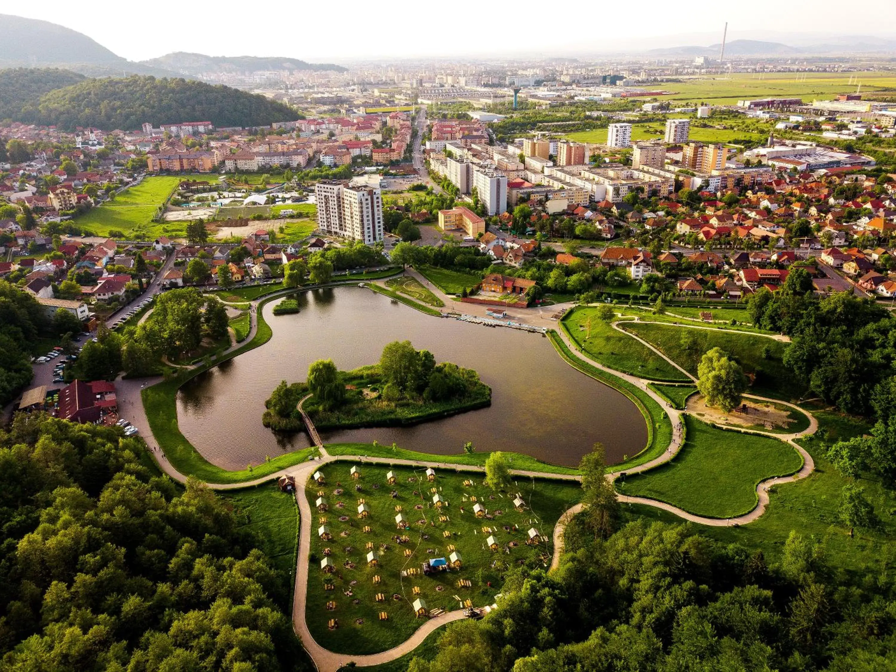 Bird's eye view, Bird's-eye View in Grand Hotel