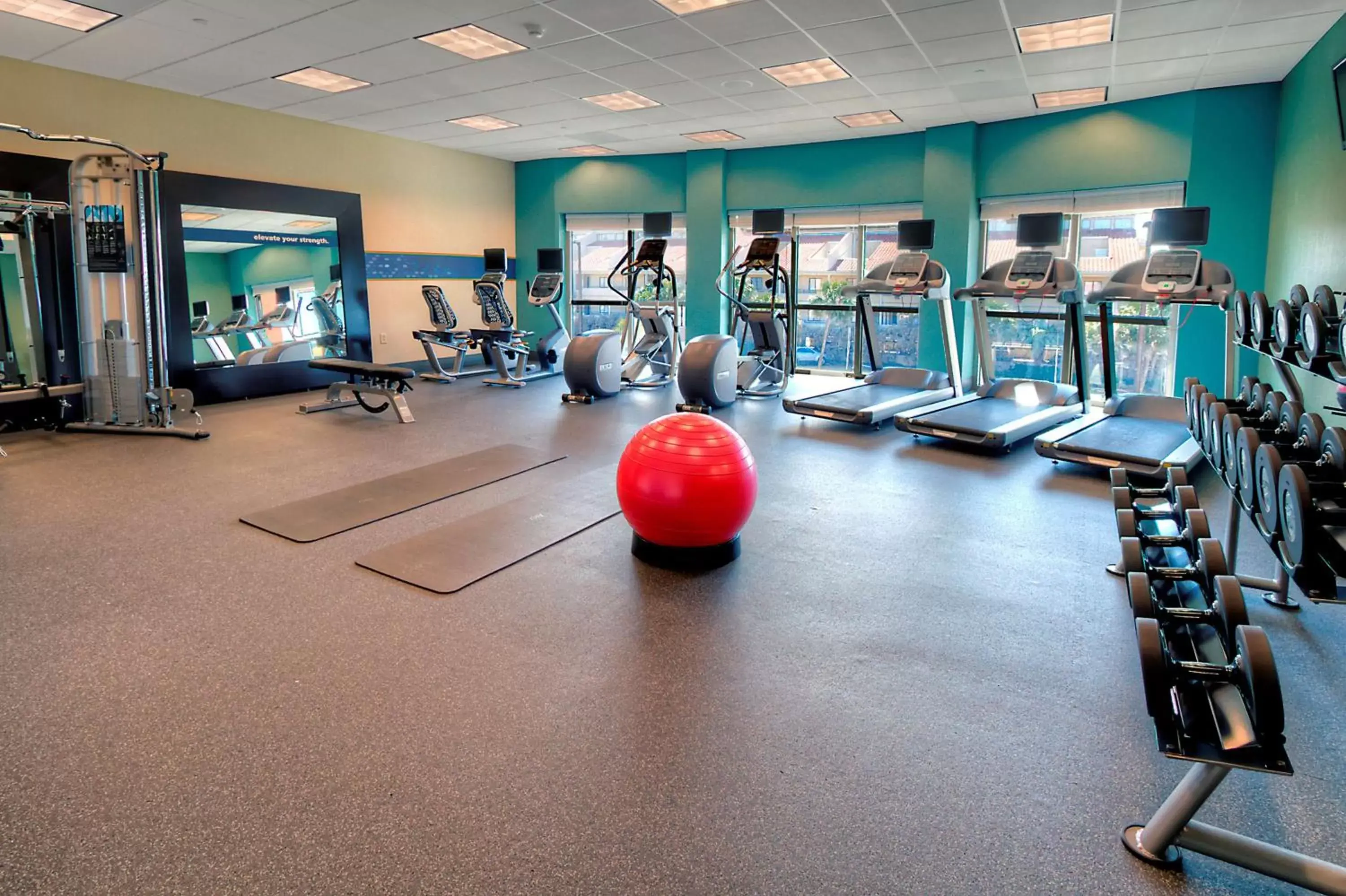 Fitness centre/facilities in Hampton Inn & Suites Destin Fitness centre/facilities in Hampton Inn & Suites Destin