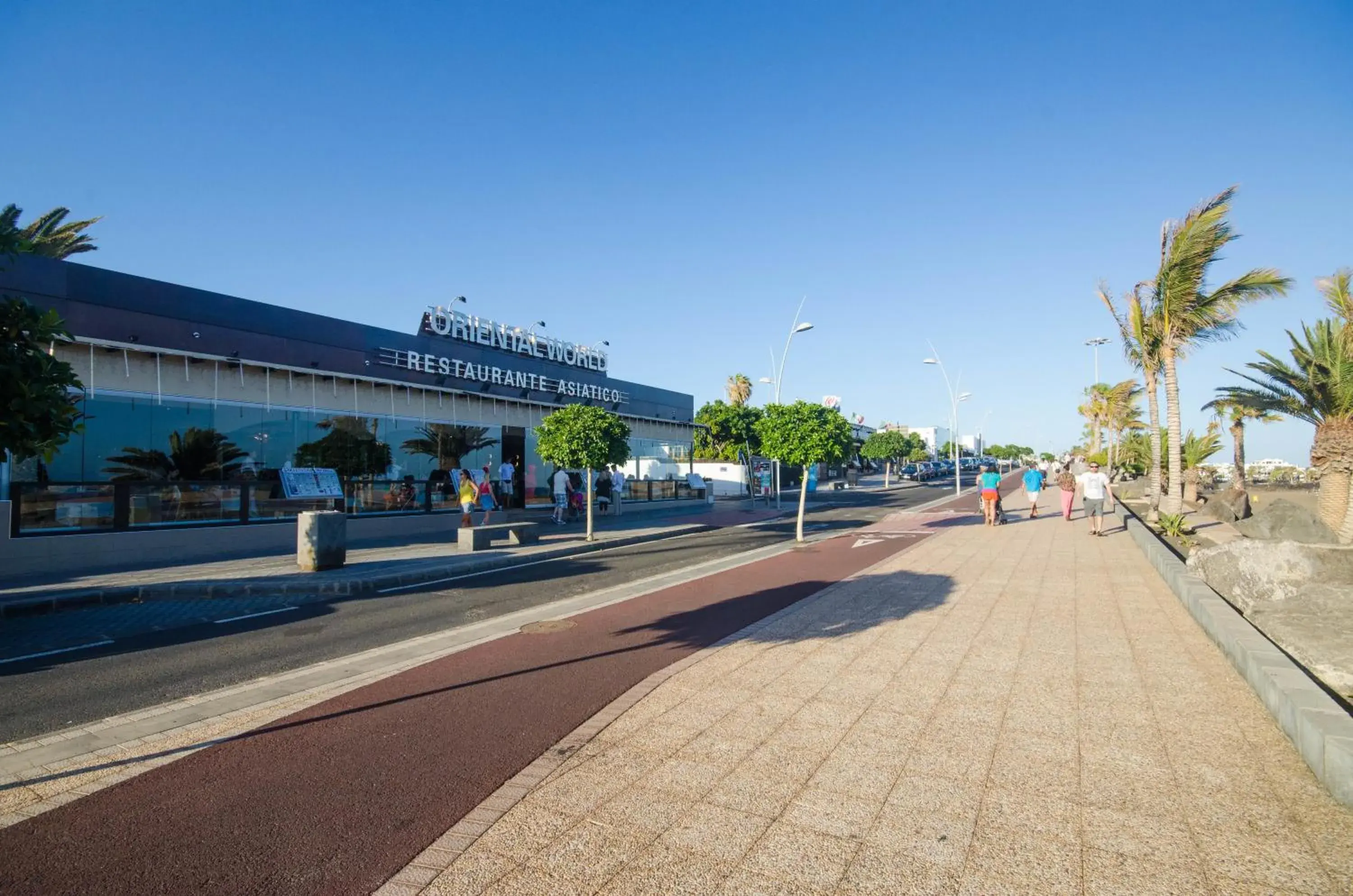 Shopping Area, Property Building in Jable Bermudas