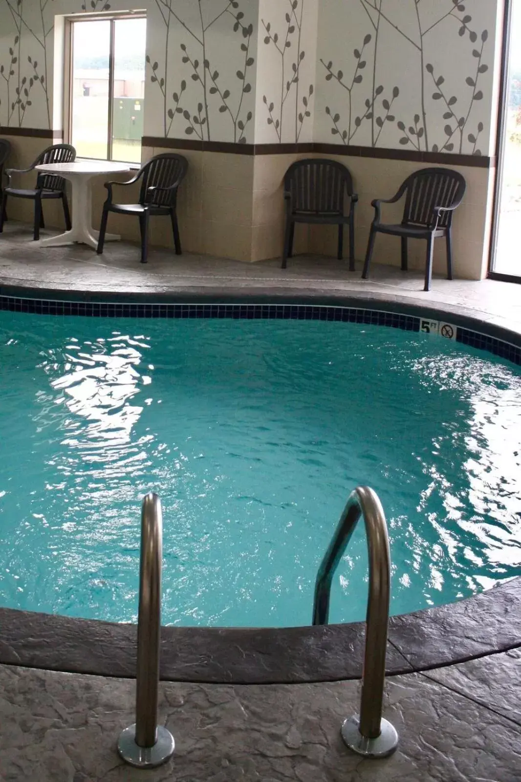 , Swimming Pool in Sleep Inn & Suites Galion