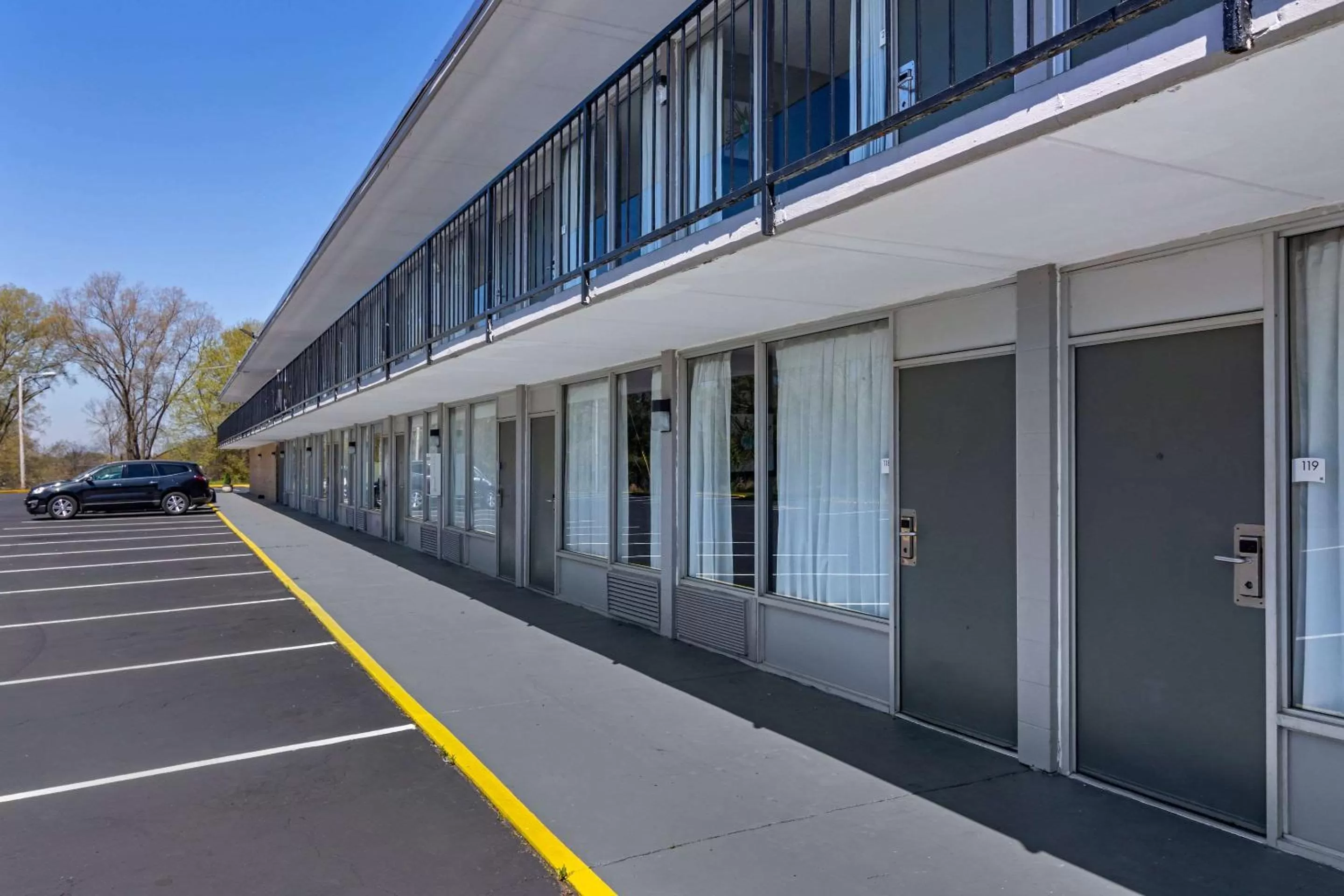 Property building in Quality Inn & Suites Cartersville South