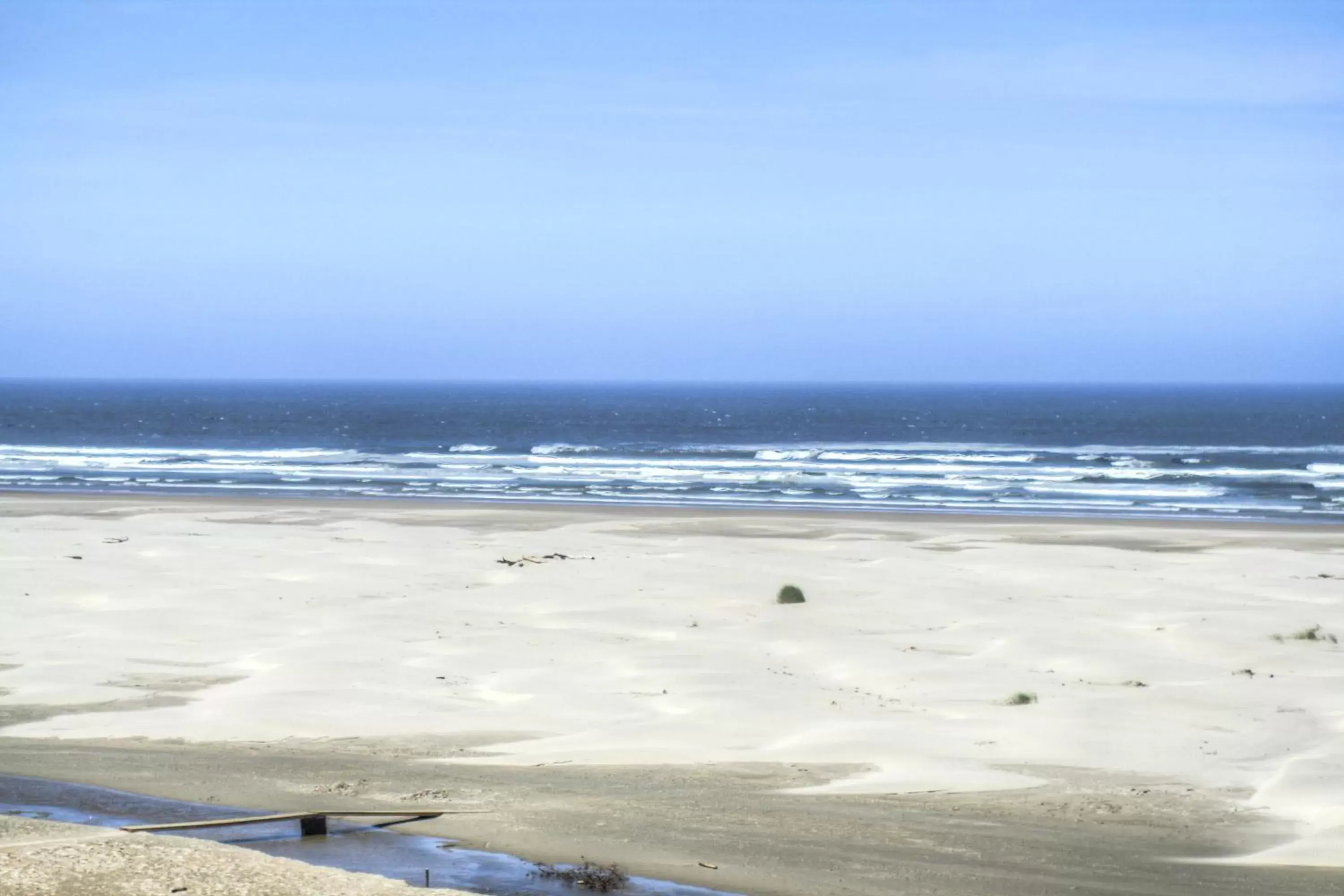 Beach in Little Creek Cove Beach Resort