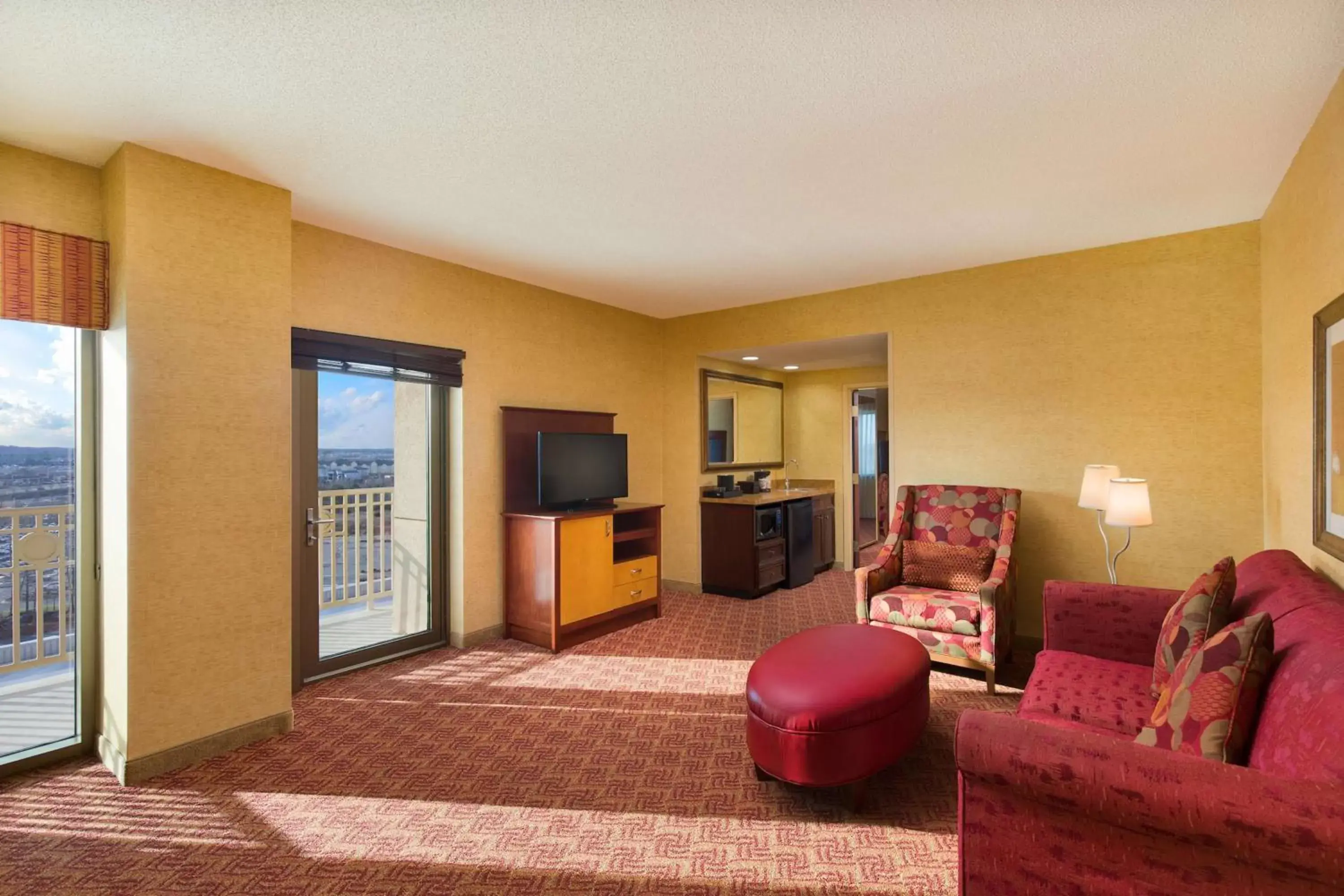 Bedroom in Embassy Suites by Hilton Charlotte Concord Golf Resort & Spa