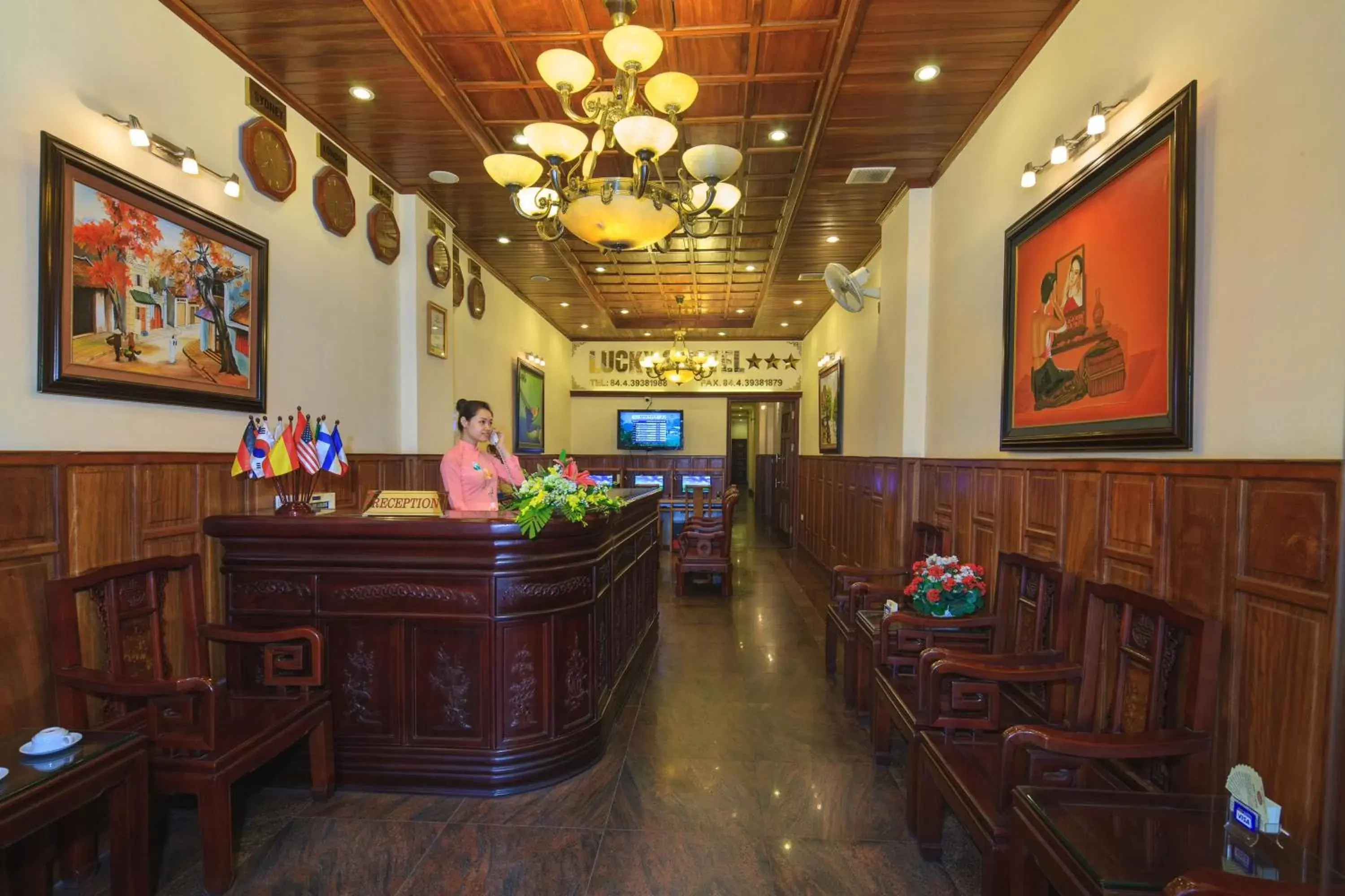 Breakfast, Lobby/Reception in Lucky 3 Hotel & Travel