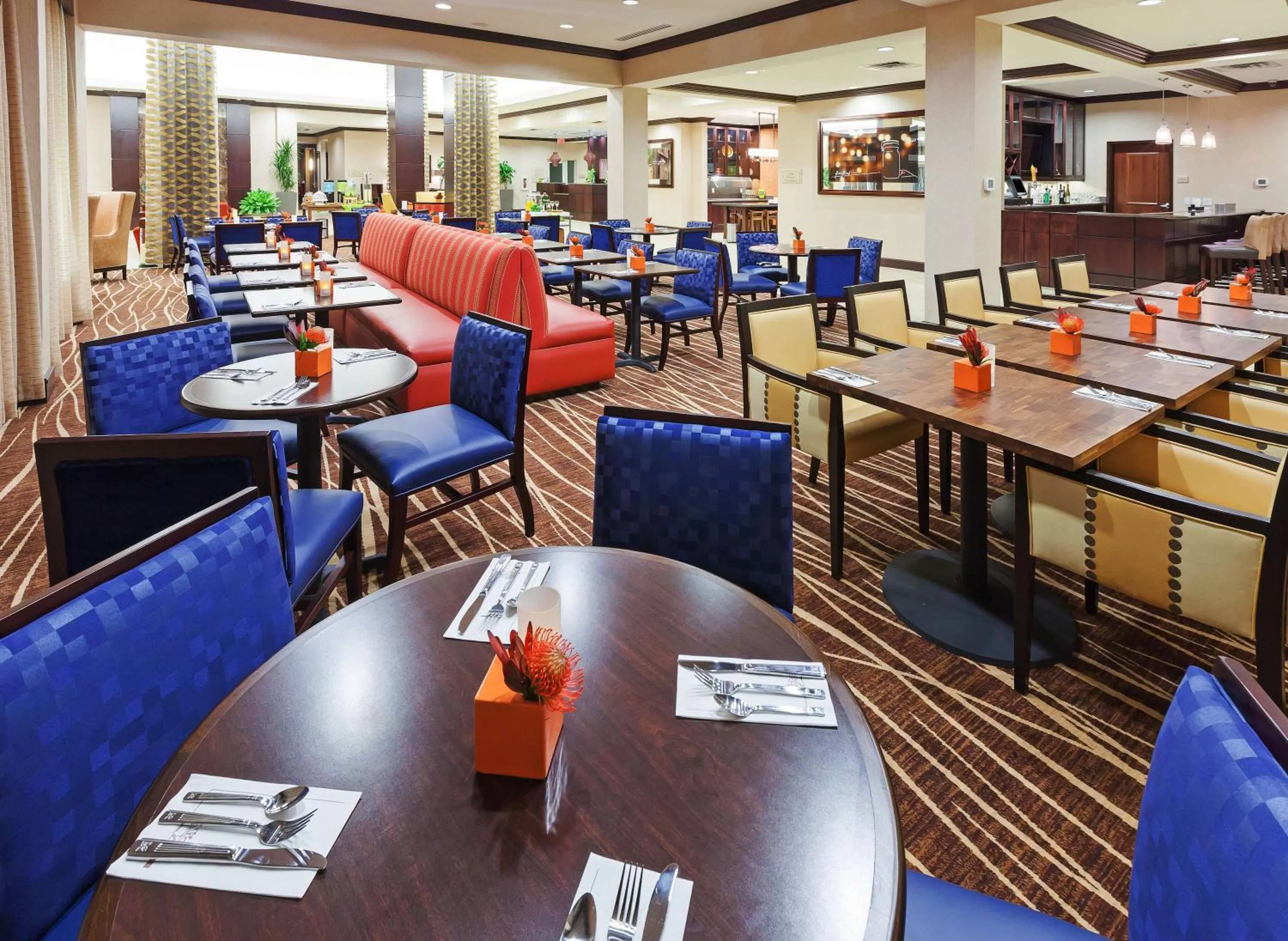 Restaurant/places to eat in Hilton Garden Inn Midland