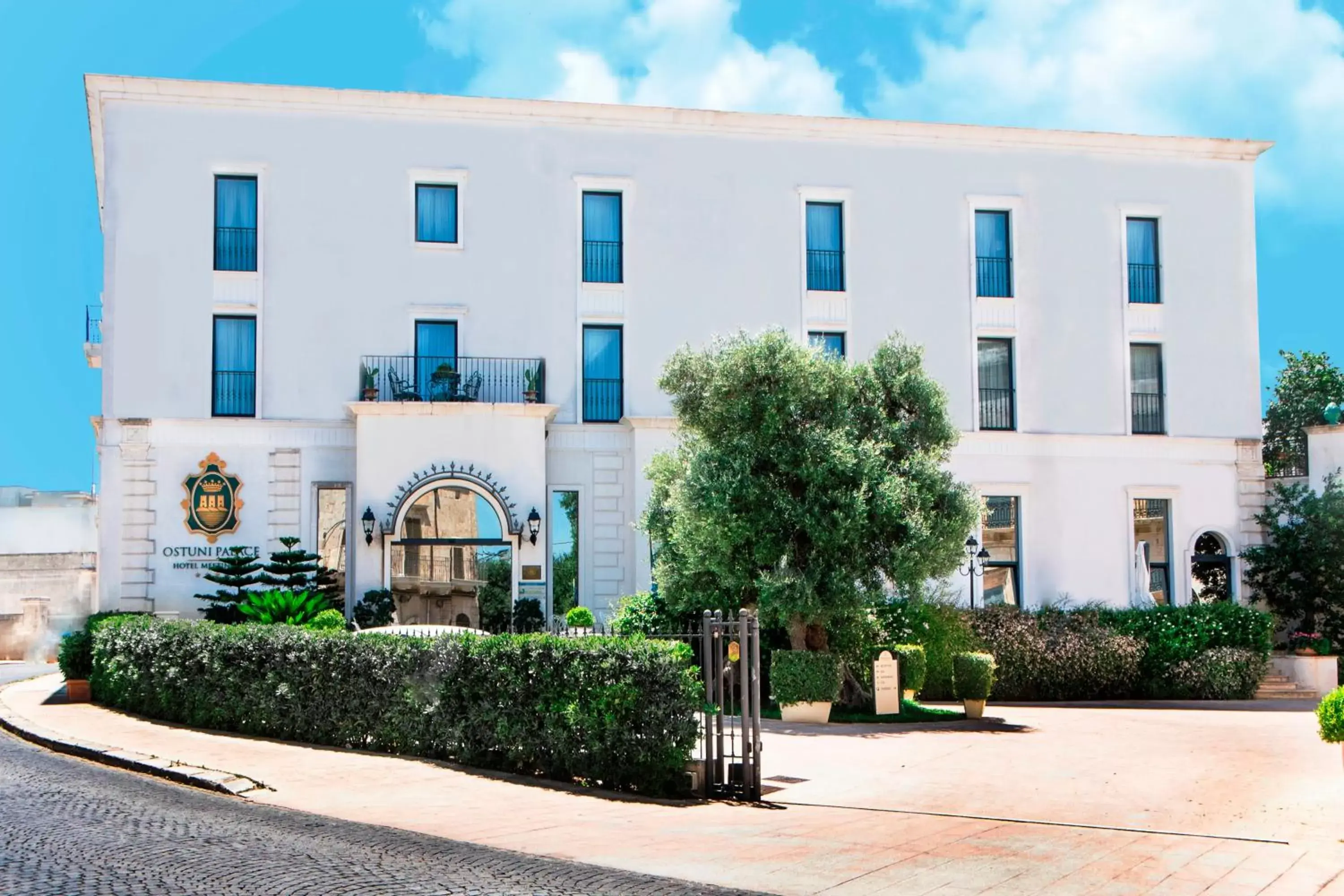 Property building in OSTUNI PALACE - Hotel Bistrot & SPA Property building in OSTUNI PALACE - Hotel Bistrot & SPA