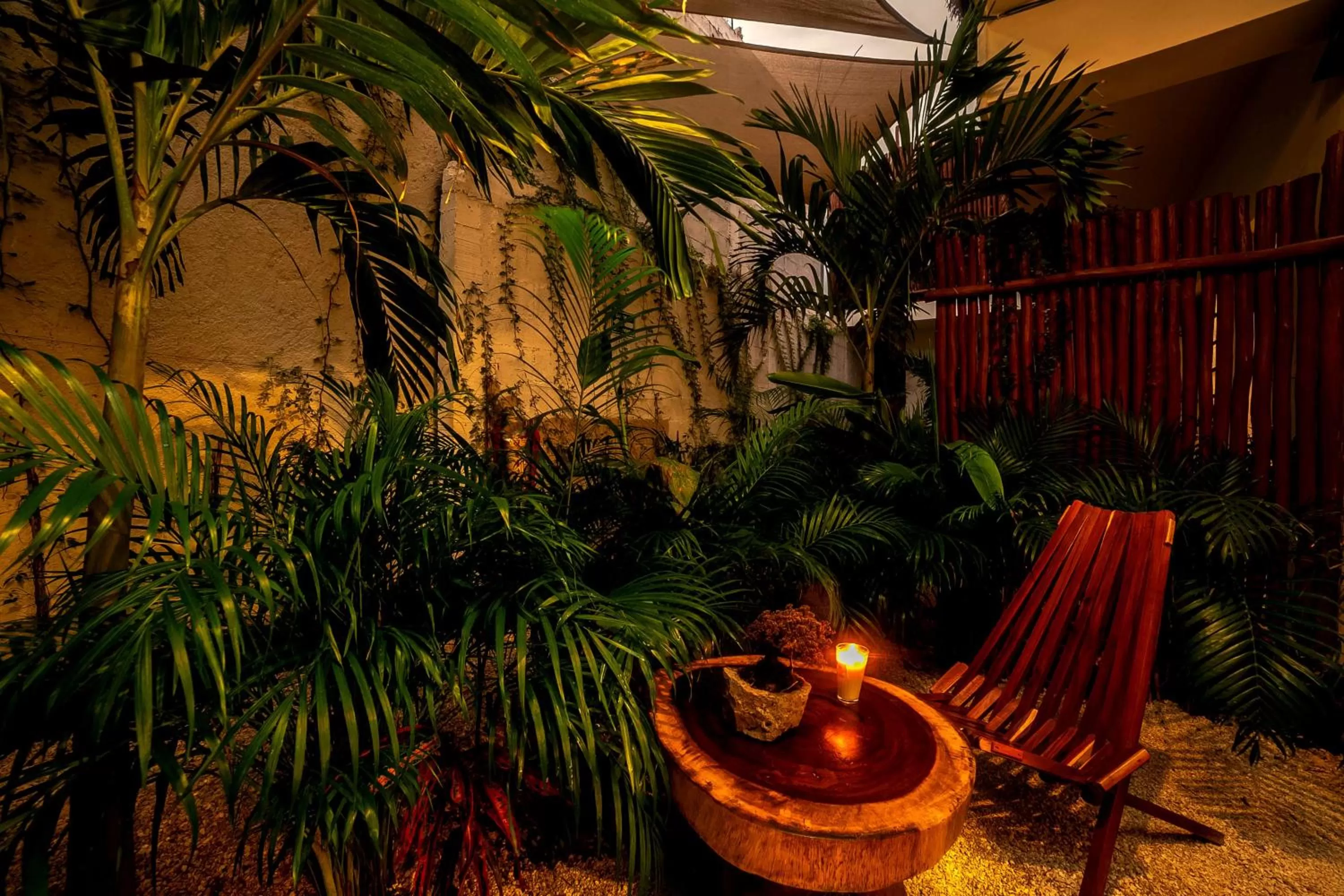 Night in Grand Balam Plaza