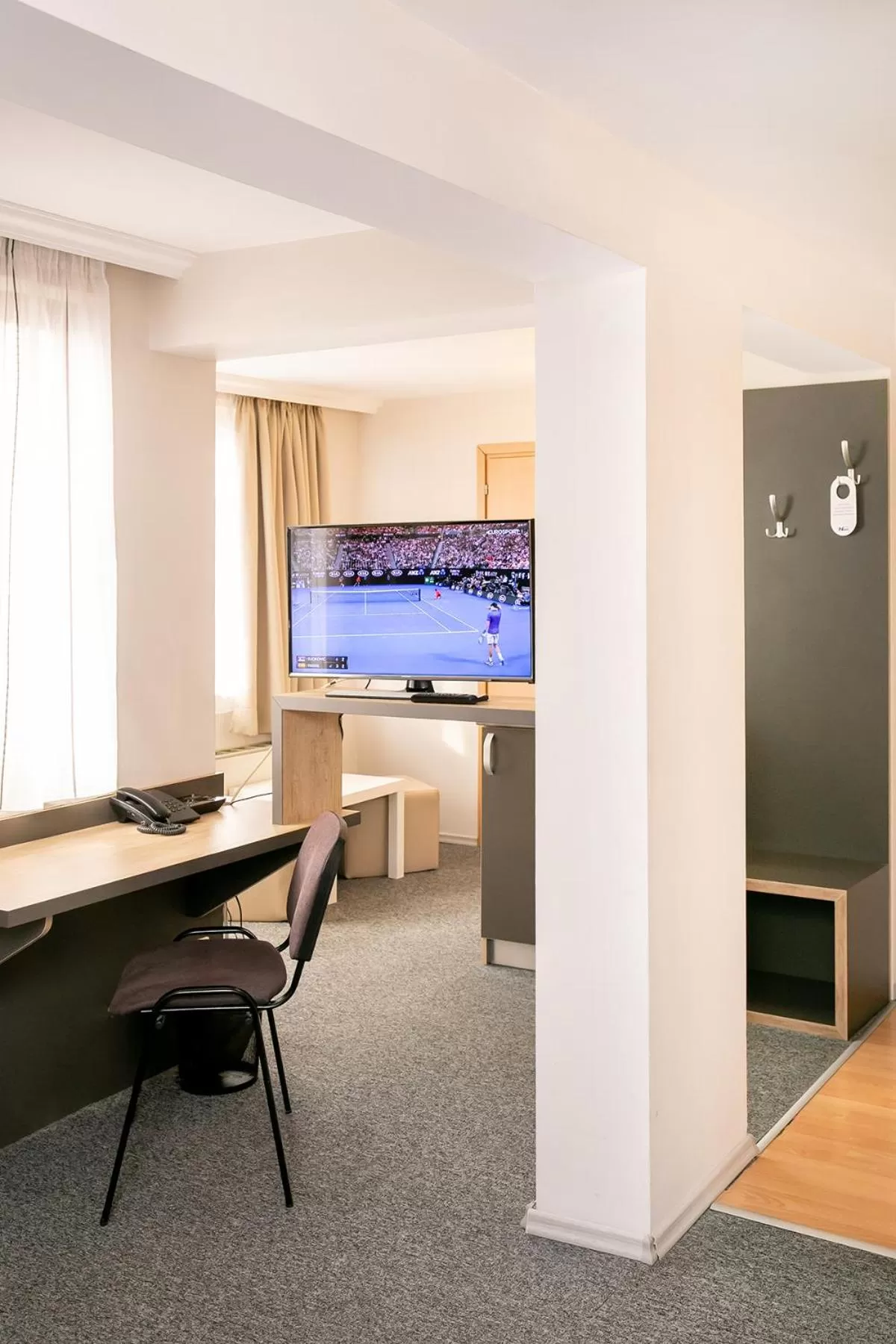 Deluxe Twin Room with Balcony - single occupancy in Hotel Niky