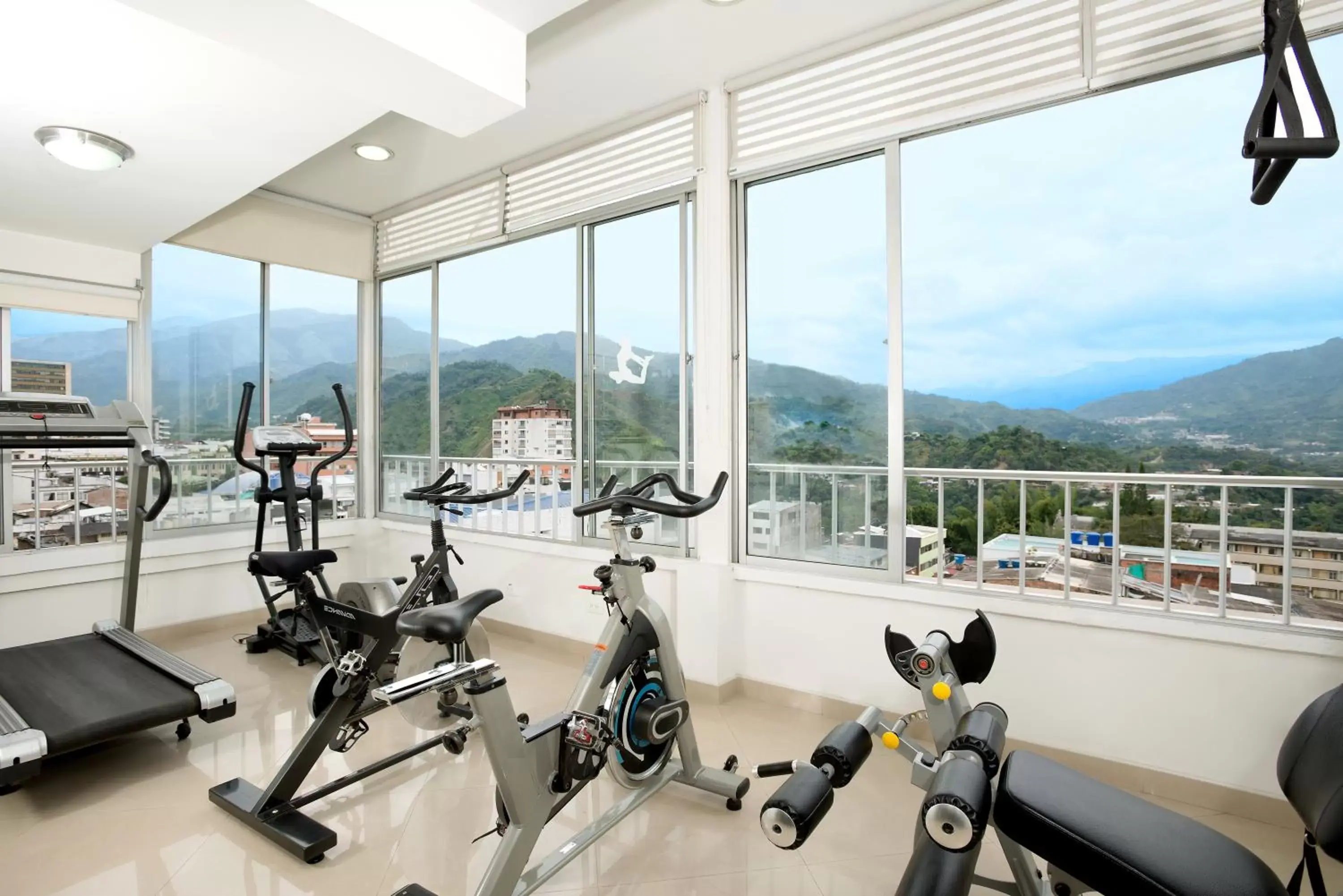 Fitness centre/facilities in Hotel Dann Combeima Fitness centre/facilities in Hotel Dann Combeima