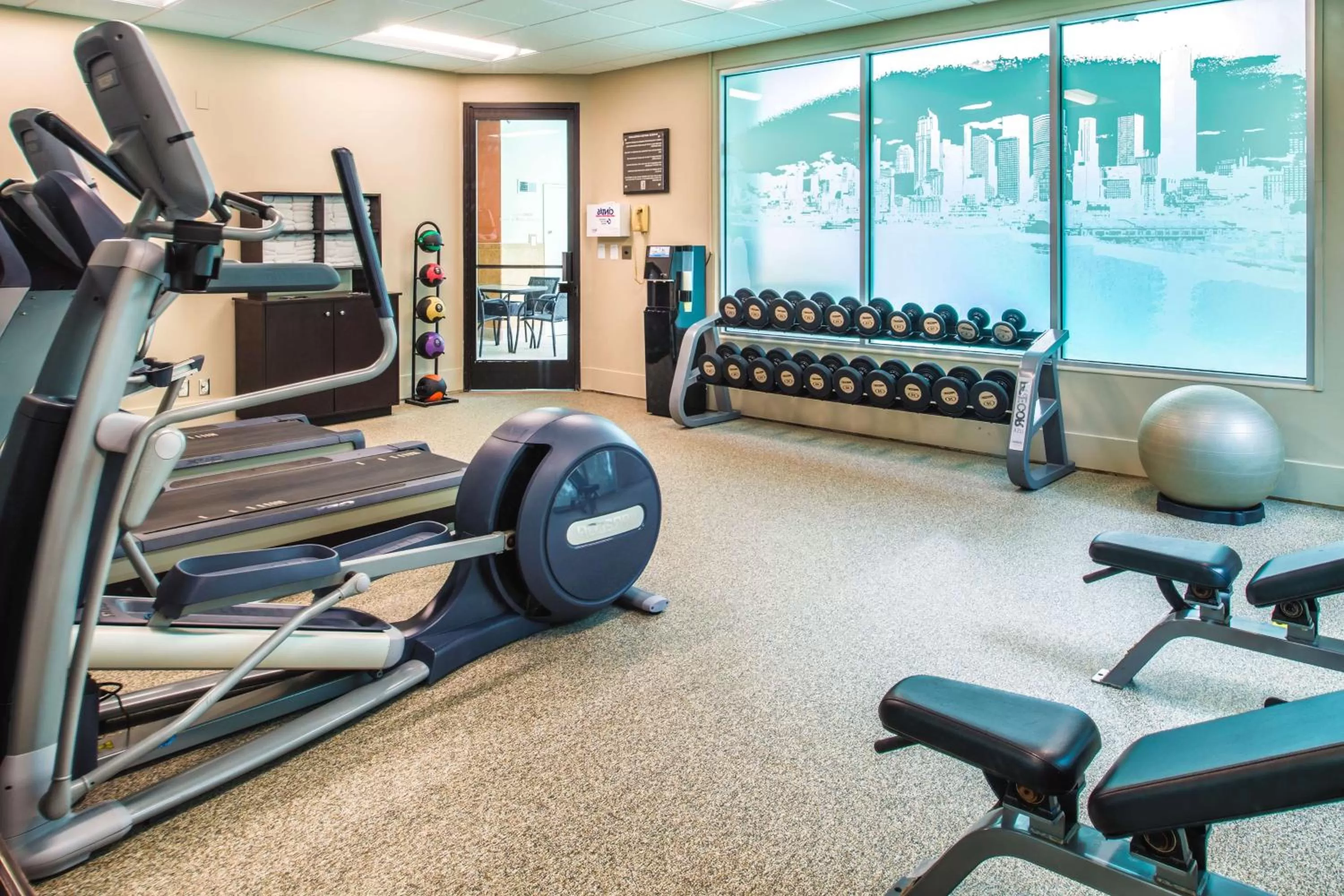Fitness centre/facilities in Embassy Suites By Hilton Seattle - Tacoma International Airport
