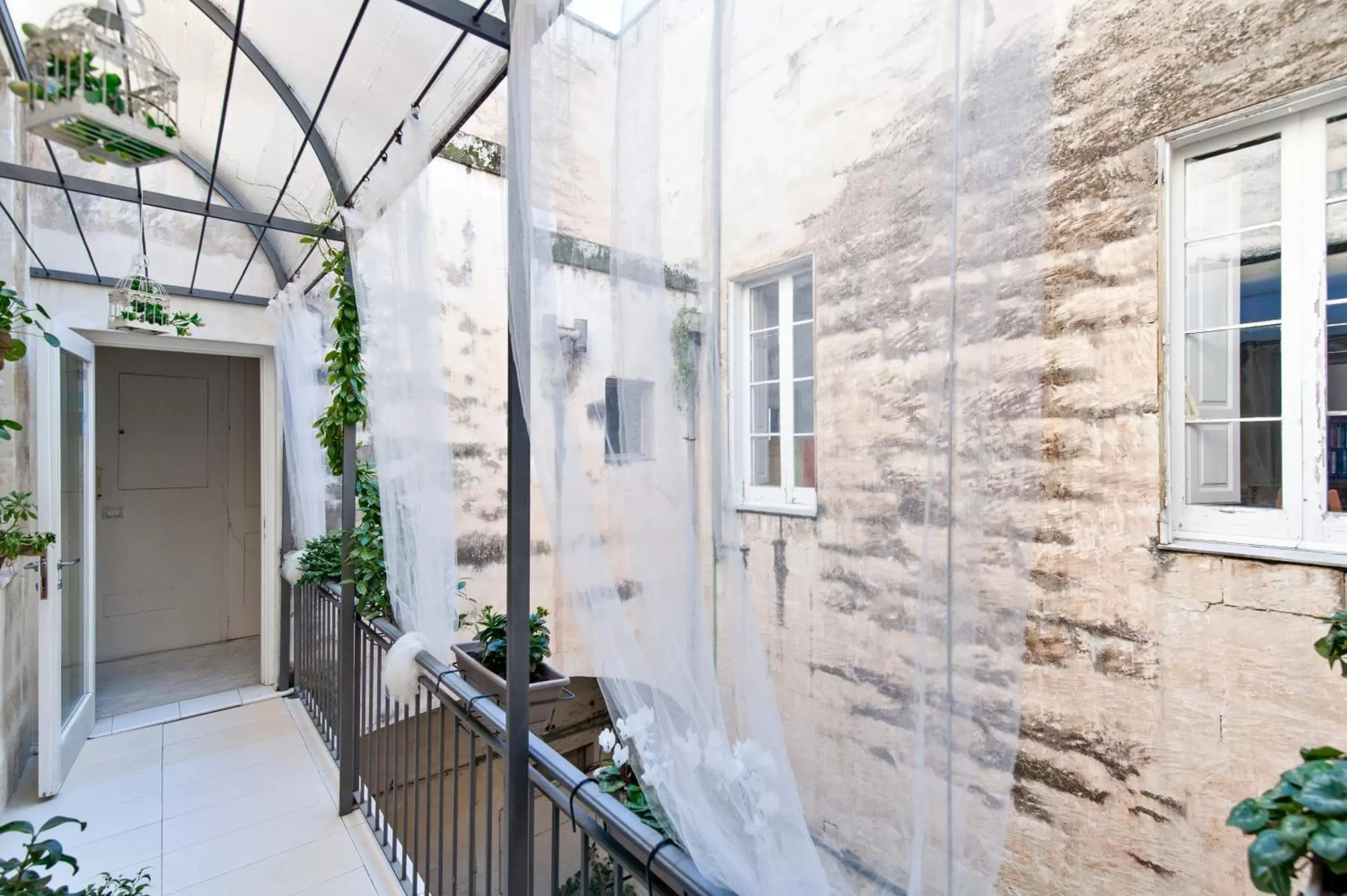 Patio, Balcony/Terrace in Casa di Lo Suites