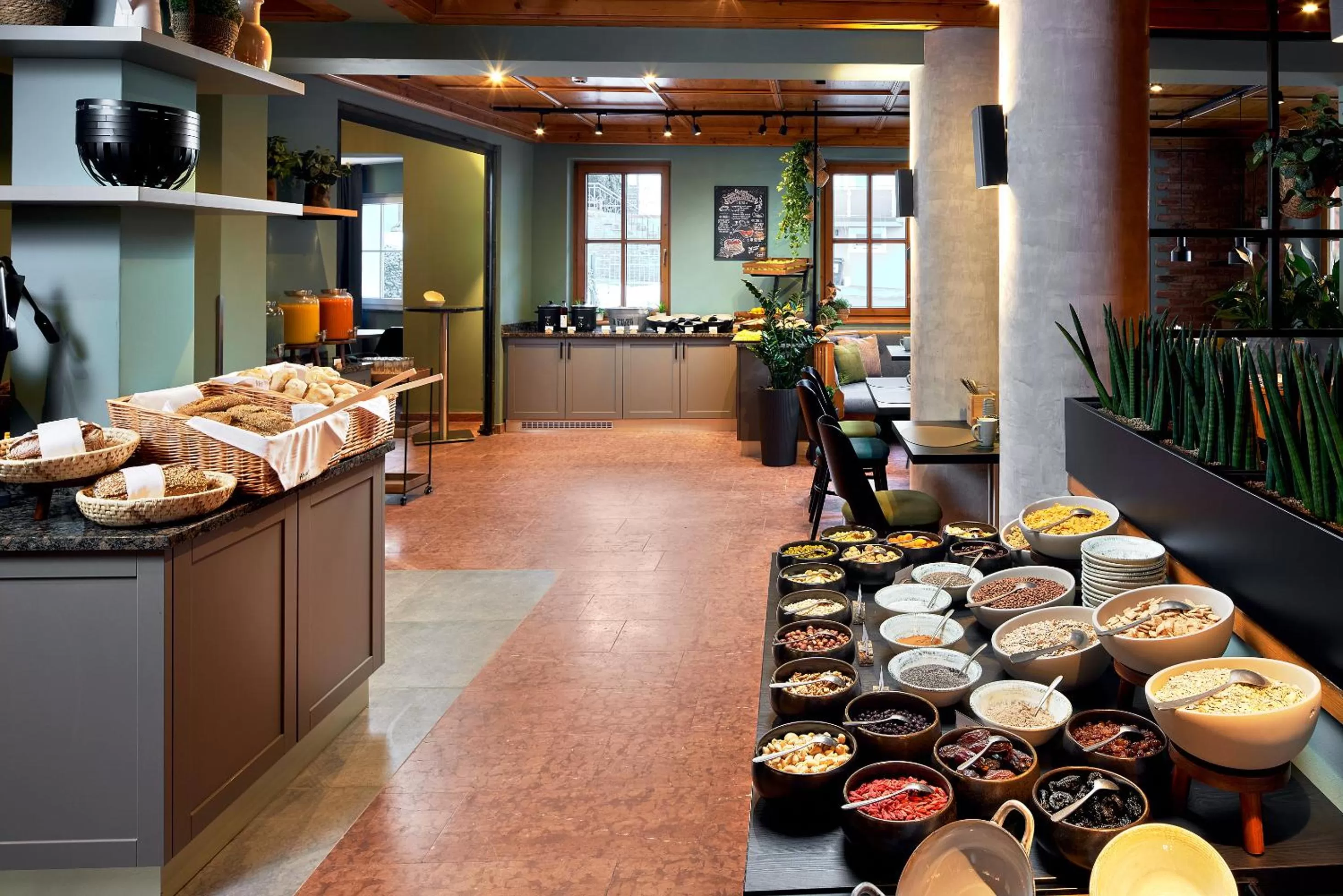 Buffet breakfast in ever grün KAPRUN