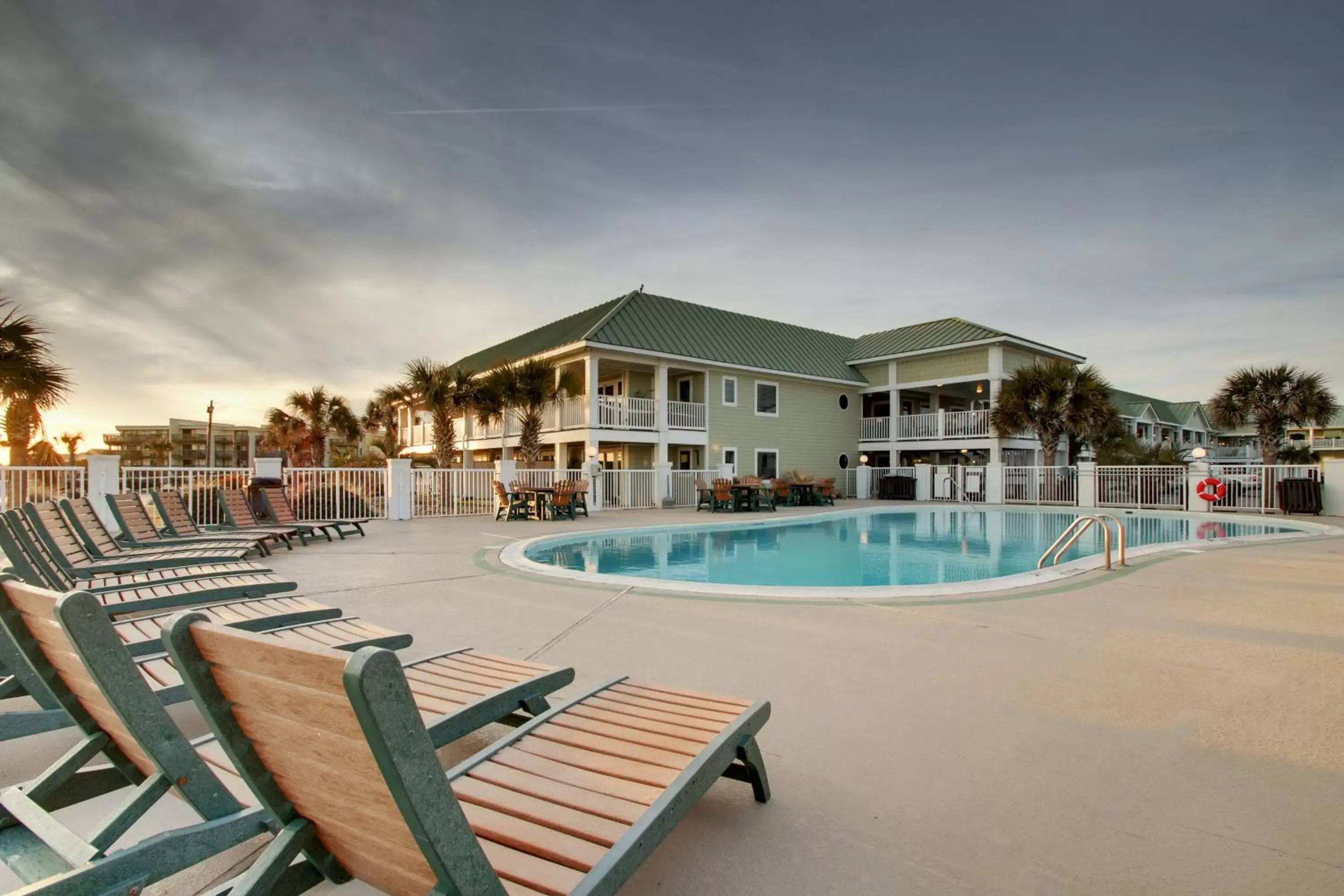 Swimming Pool in Islander Hotel & Resort