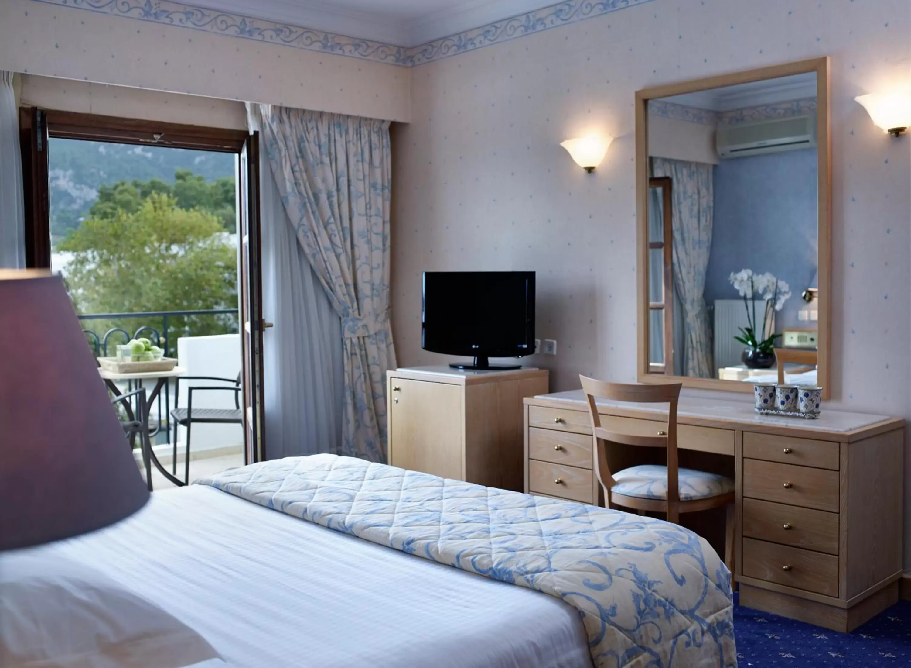Bed in Mitsis Galini Wellness Spa & Resort