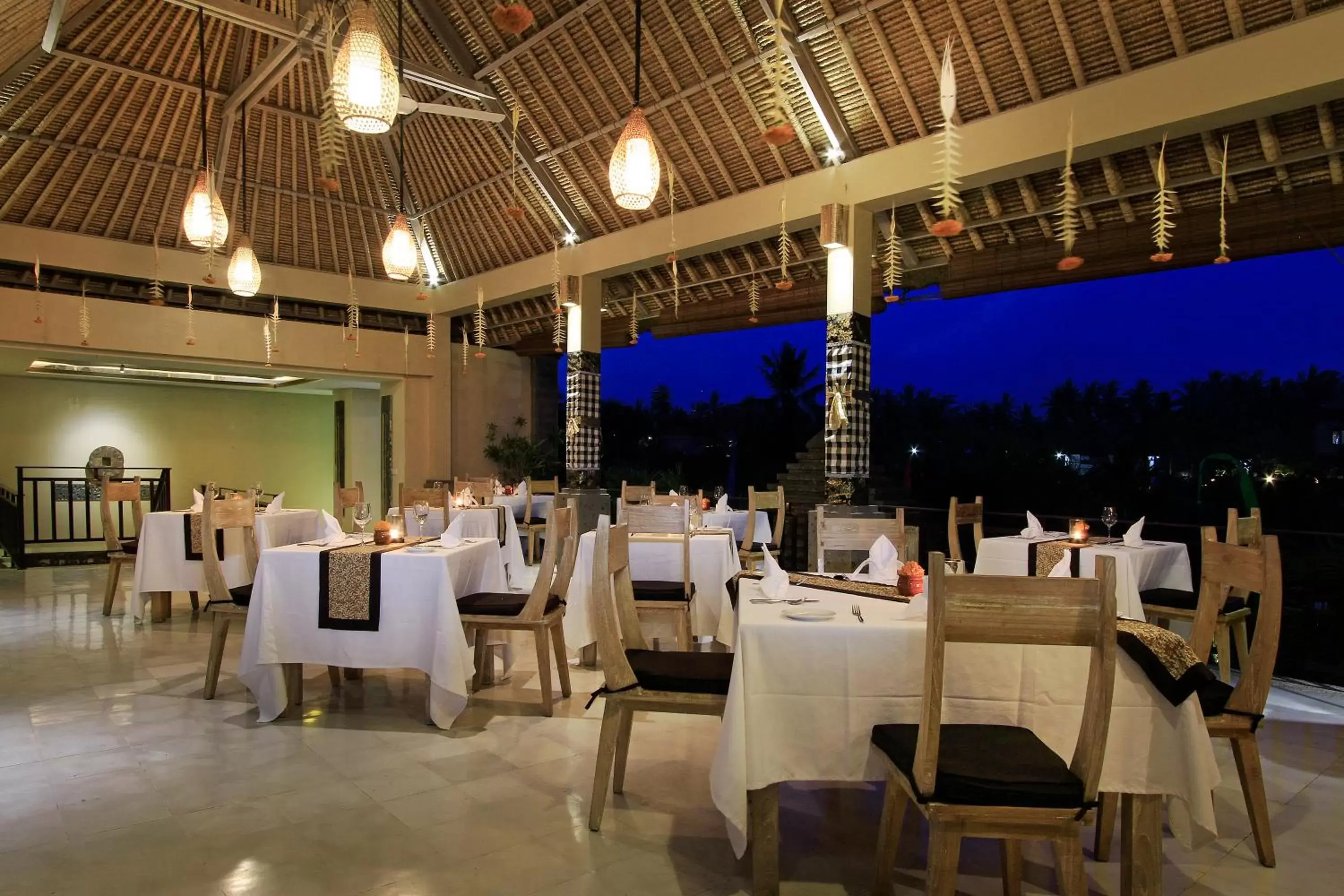 Restaurant/Places to Eat in The Sankara Resort by Pramana