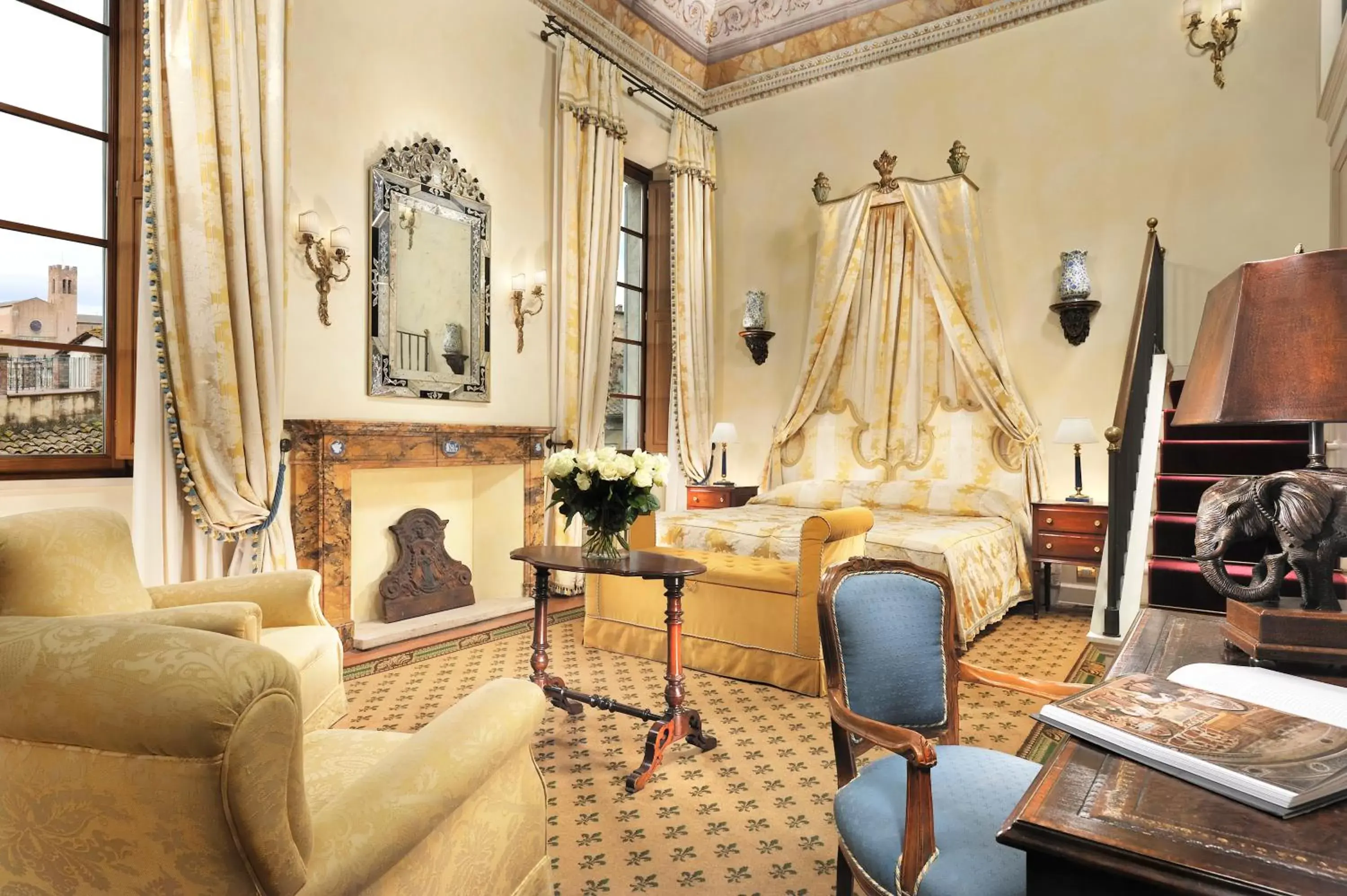 Bedroom, Seating Area in Grand Hotel Continental Siena - Starhotels Collezione
