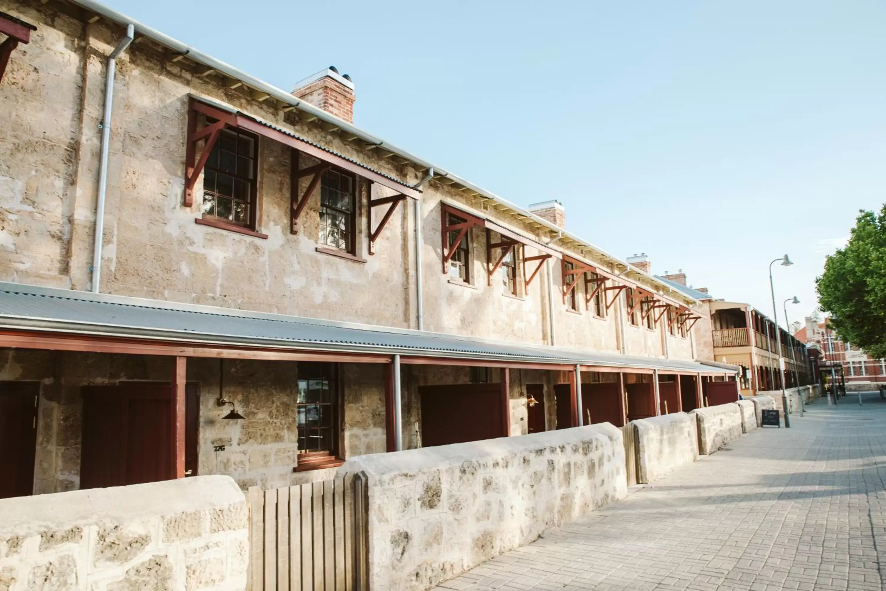 Property building in Warders Hotel Fremantle Markets