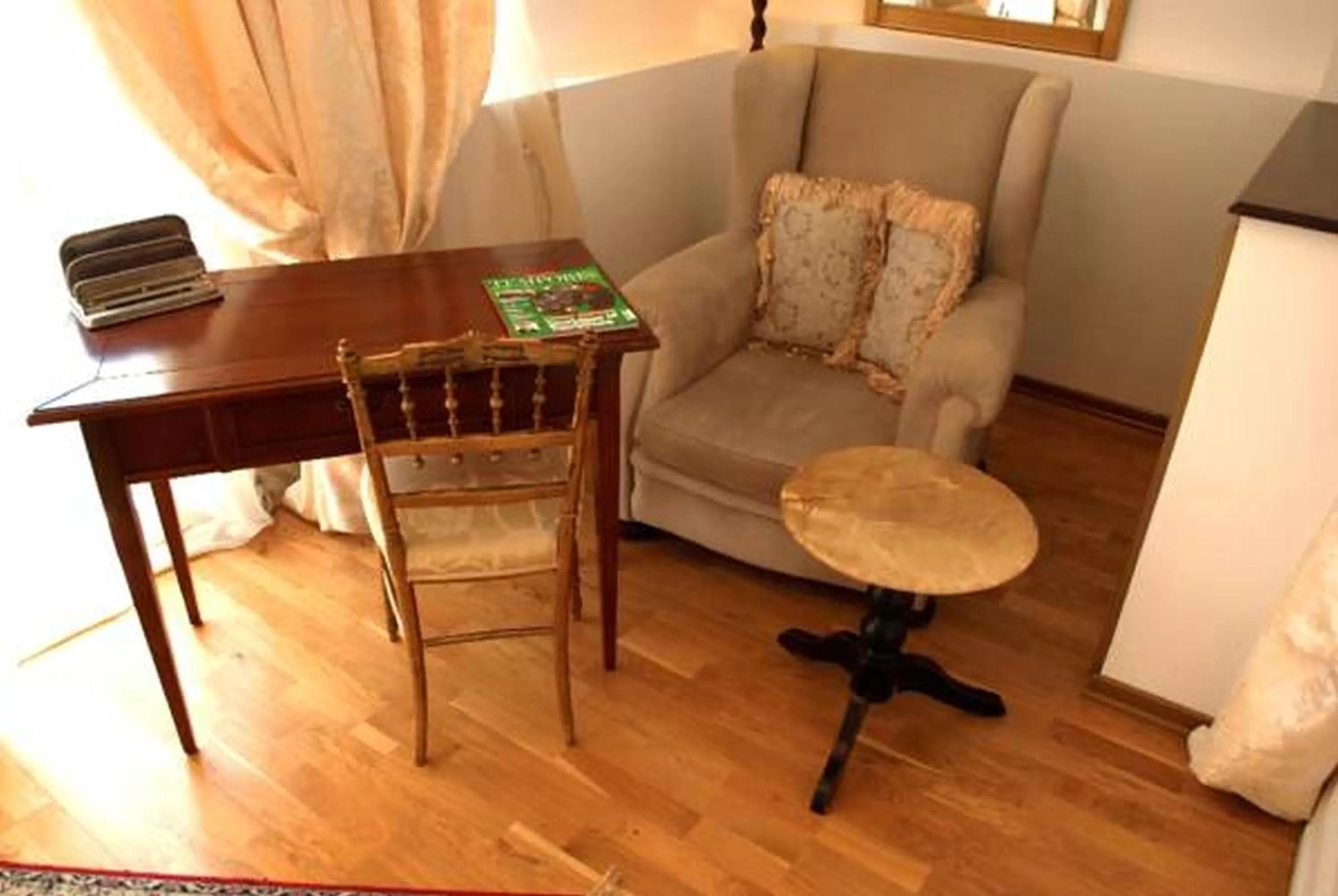 Grand Boutique Hotel