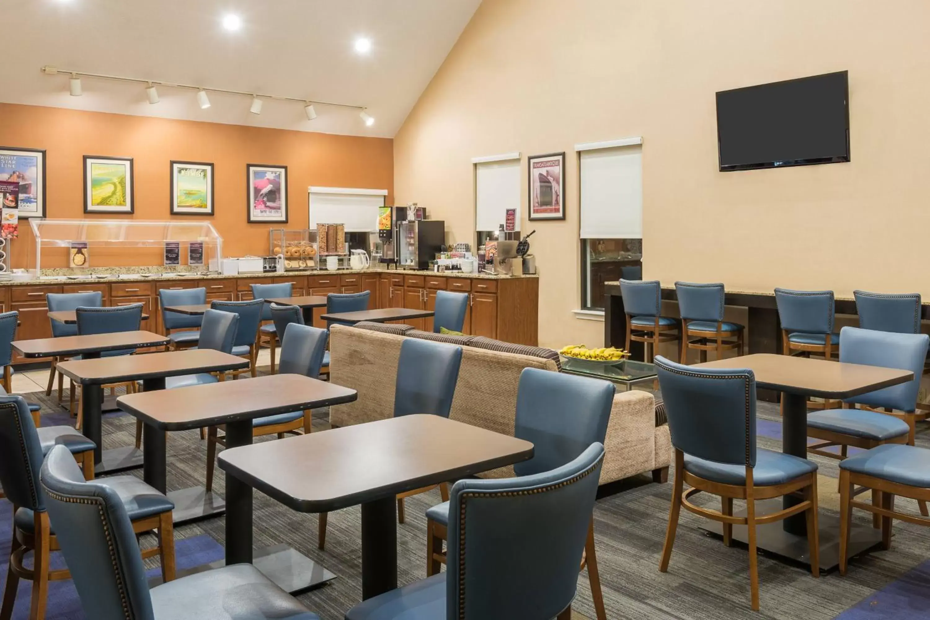 Restaurant/Places to Eat in Residence Inn Hartford Windsor