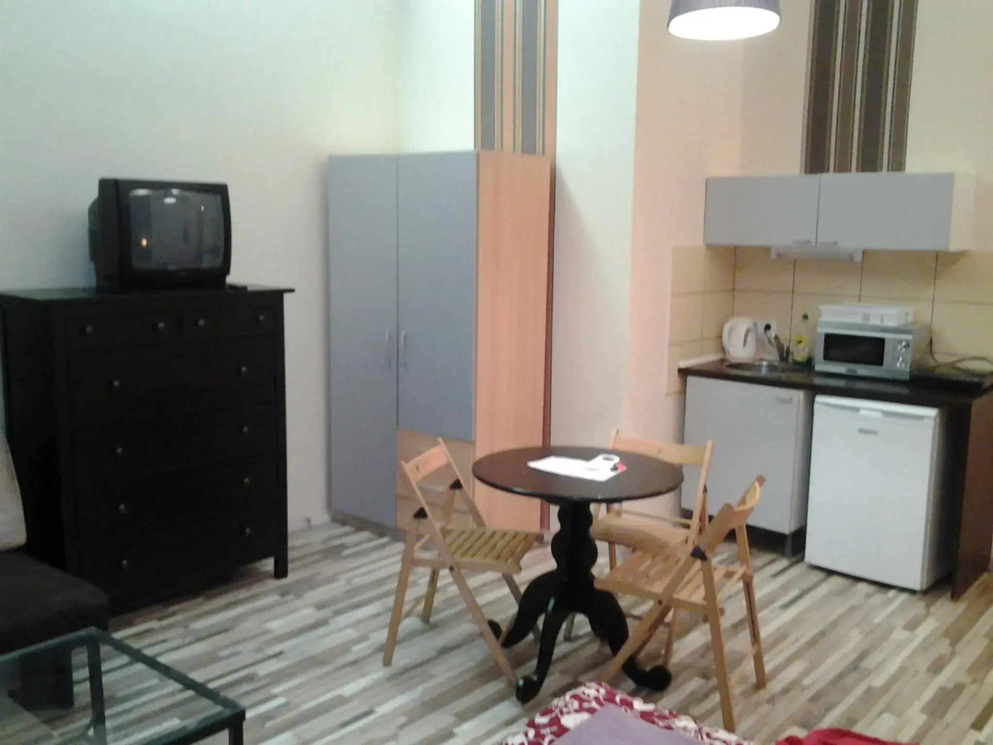 Dining area, Kitchen/Kitchenette in Liechtenstein Apartments