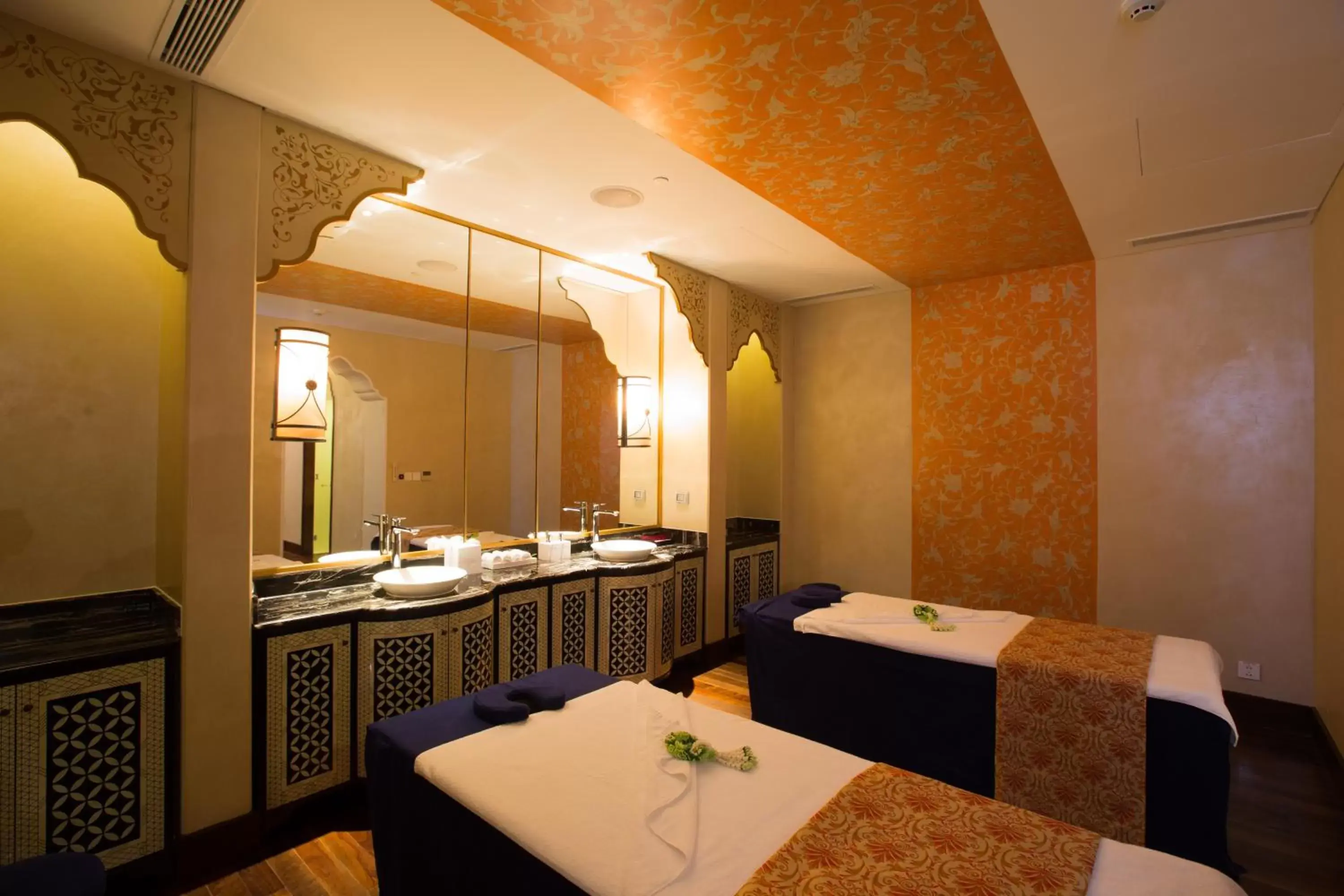Massage, Restaurant/Places to Eat in Salinda Resort Phu Quoc - Sparkling Wine Breakfast