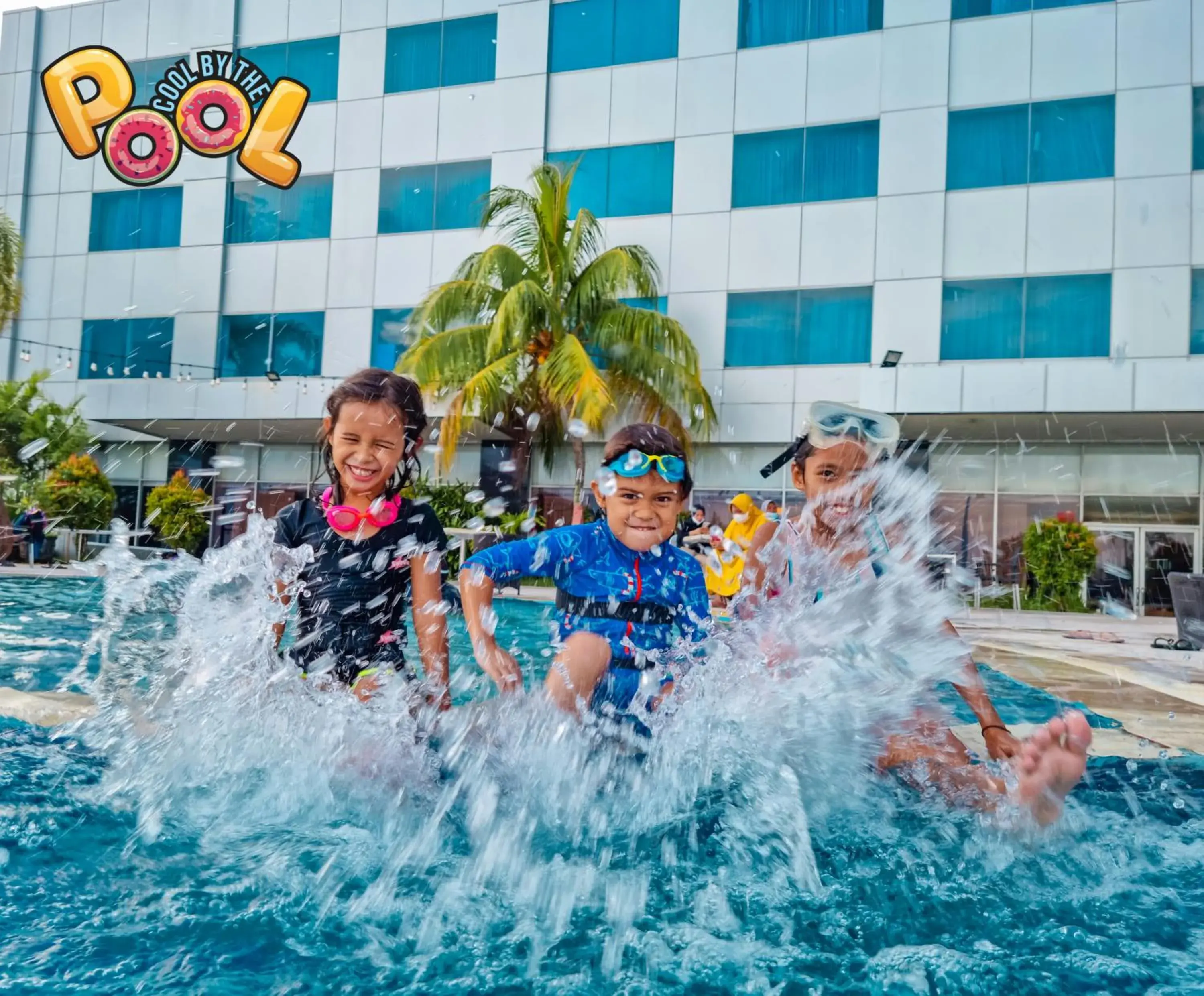 Swimming pool, Children in Ibis Balikpapan Hotel