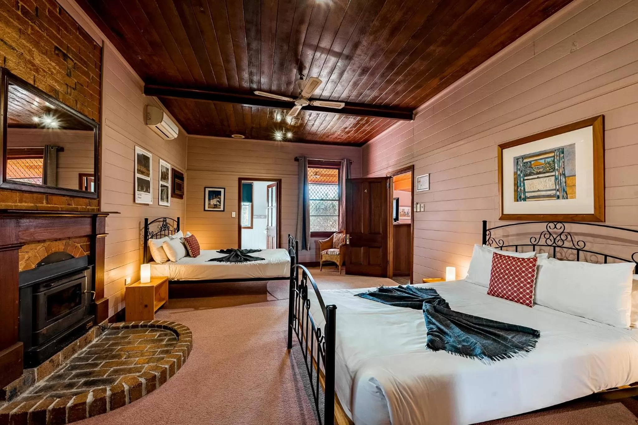 Bedroom, Bed in The Henry Parkes Tenterfield