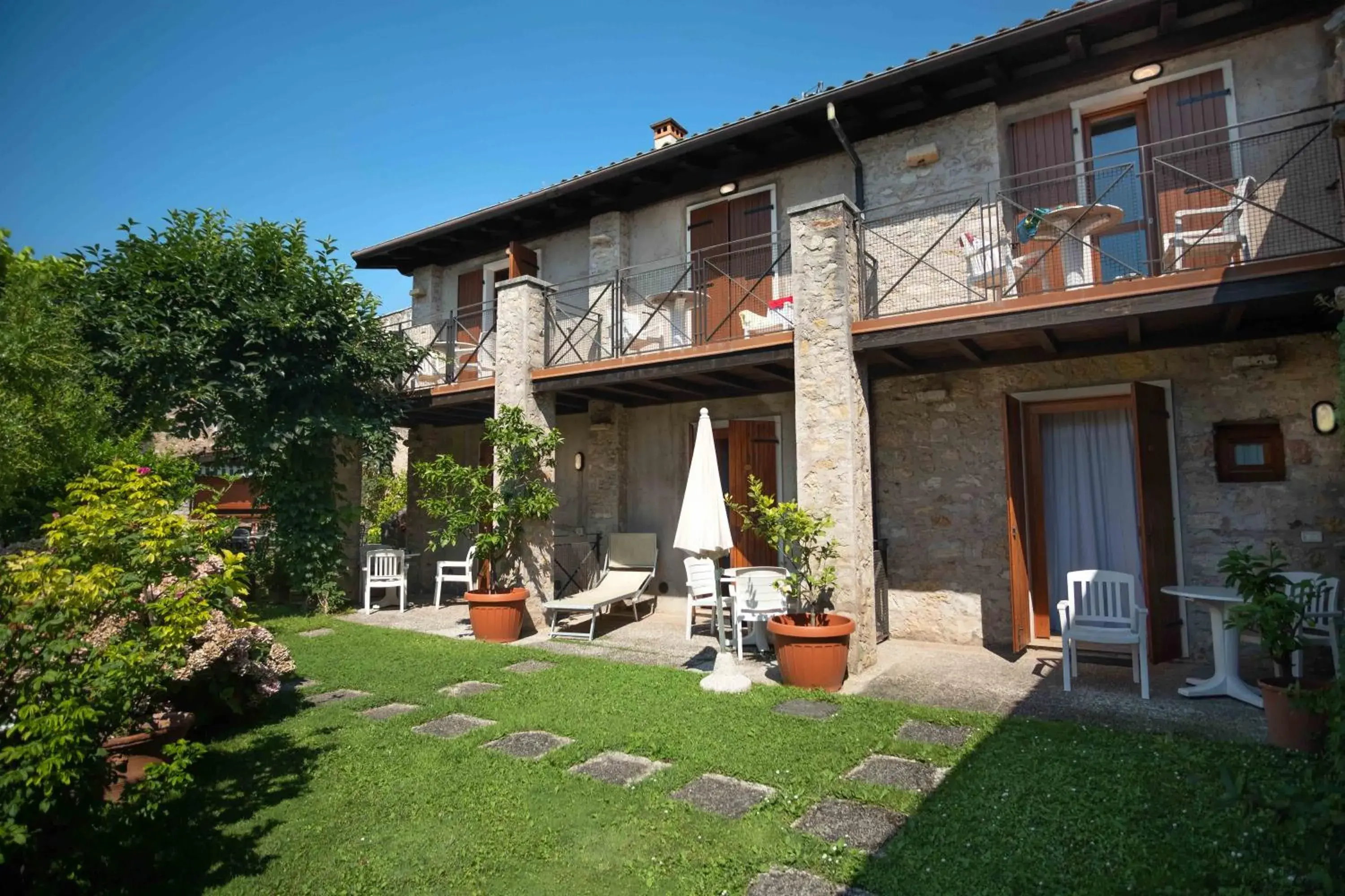 Garden view, Property Building in Hotel Romeo